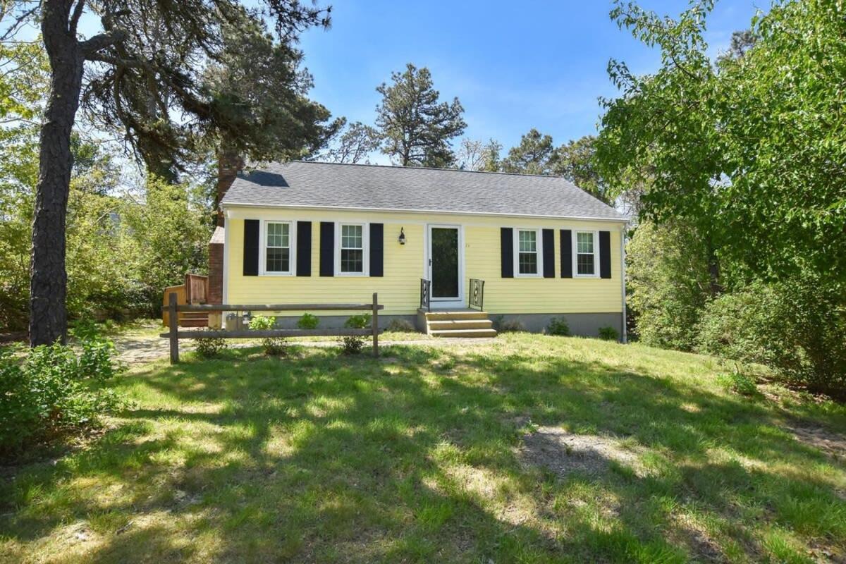 Holiday home Fully Updated W Great Outdoor Space *