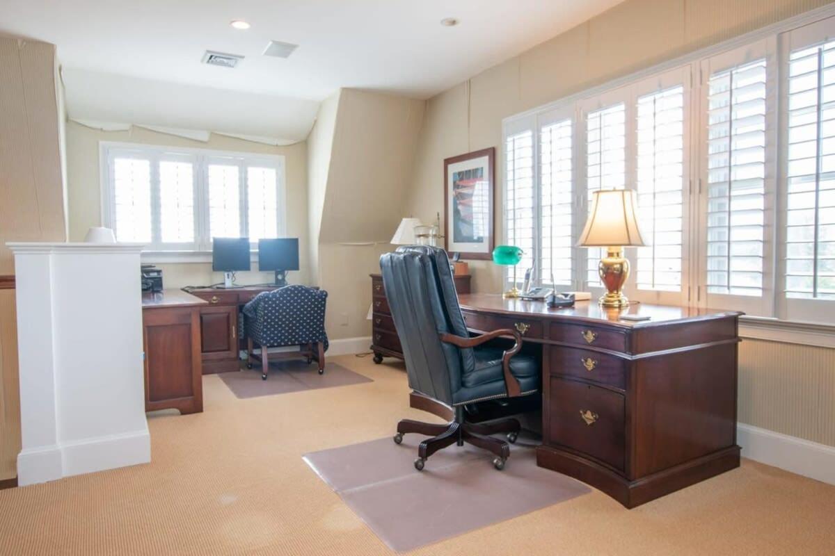 Elegant Steps To Hardings Dog Friendly * Chatham