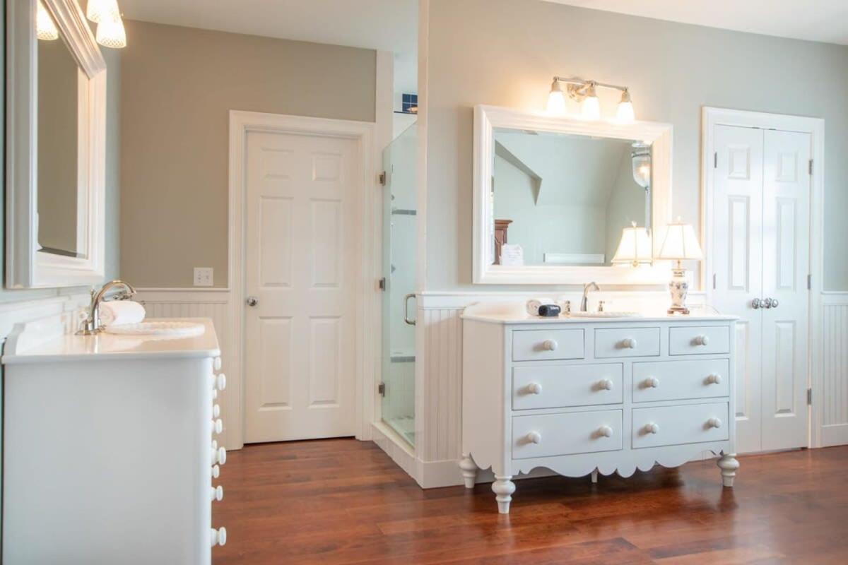Elegant Steps To Hardings Dog Friendly *