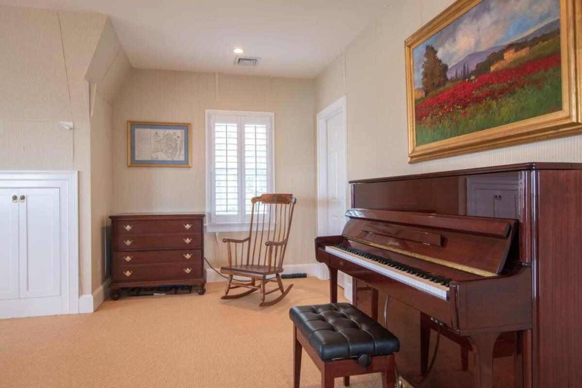 Elegant Steps To Hardings Dog Friendly Chatham