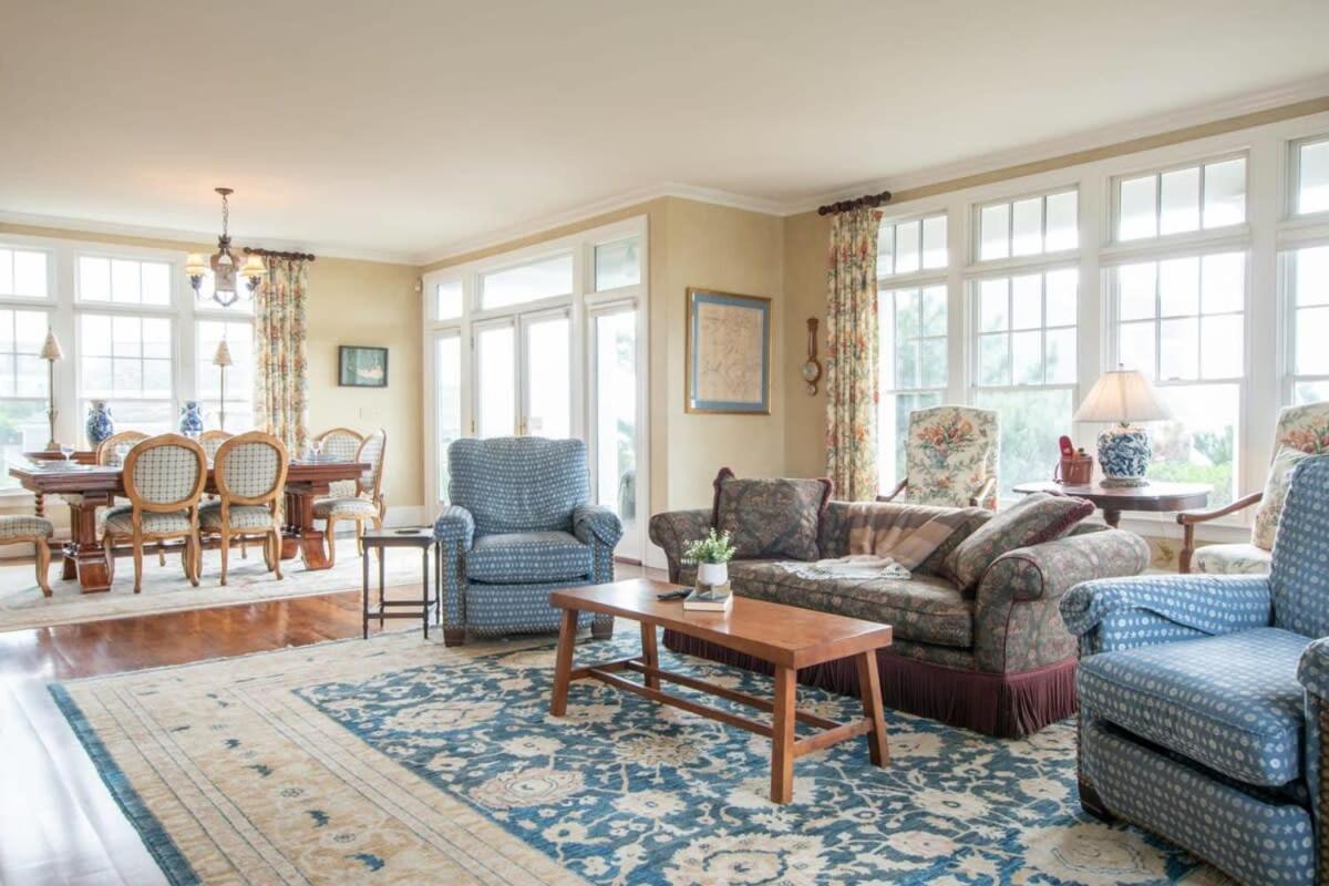 Elegant Steps To Hardings Dog Friendly * Chatham
