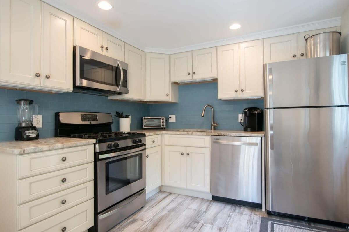 Holiday home Quintessential Cape Directly On The Cape Cod Rail Dog Friendly