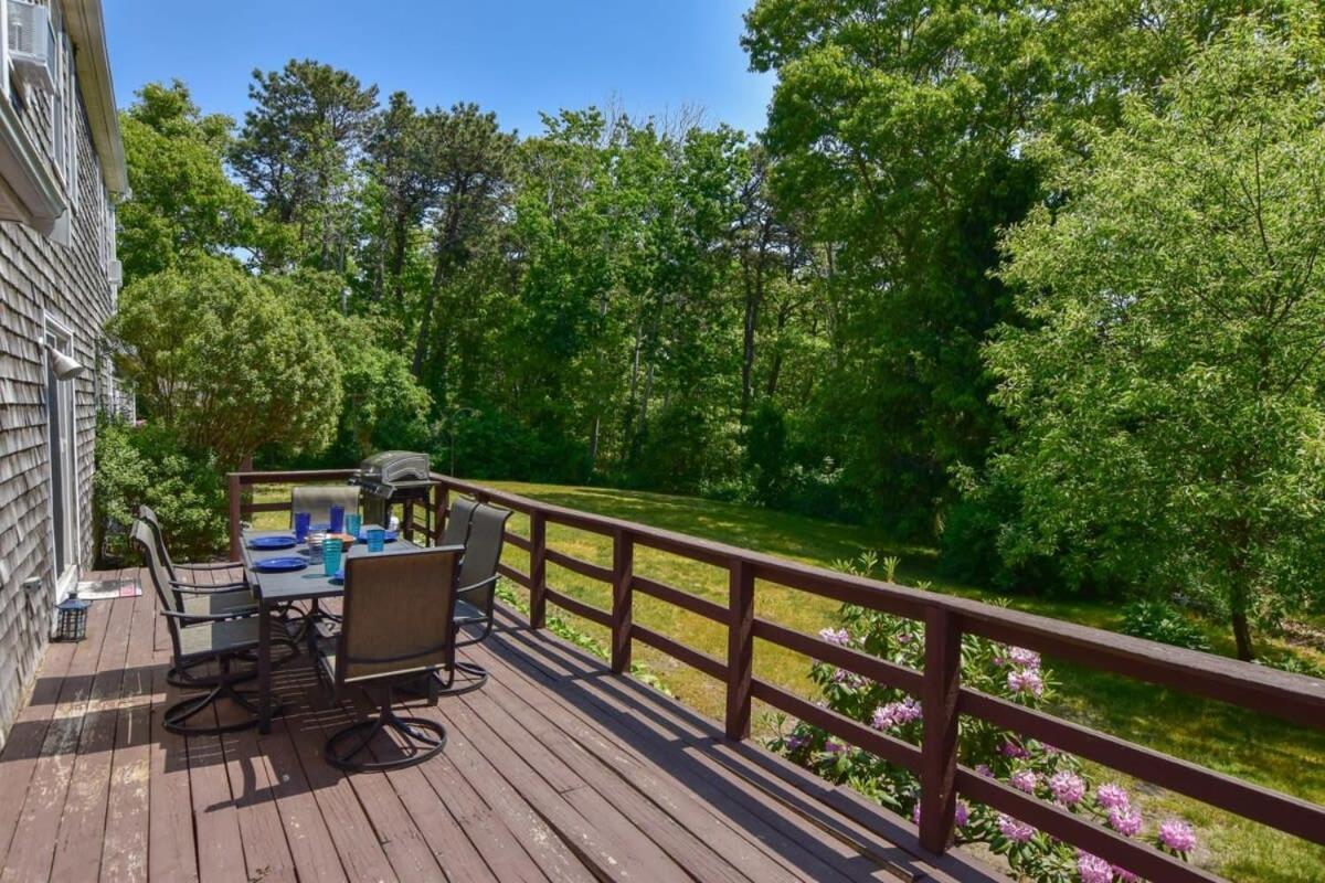 Exclusive Neighborhood 1 2 Mi From Jackknife Beach