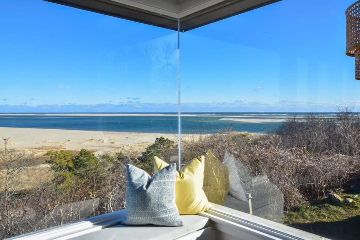 Panoramic Water Views W Private *