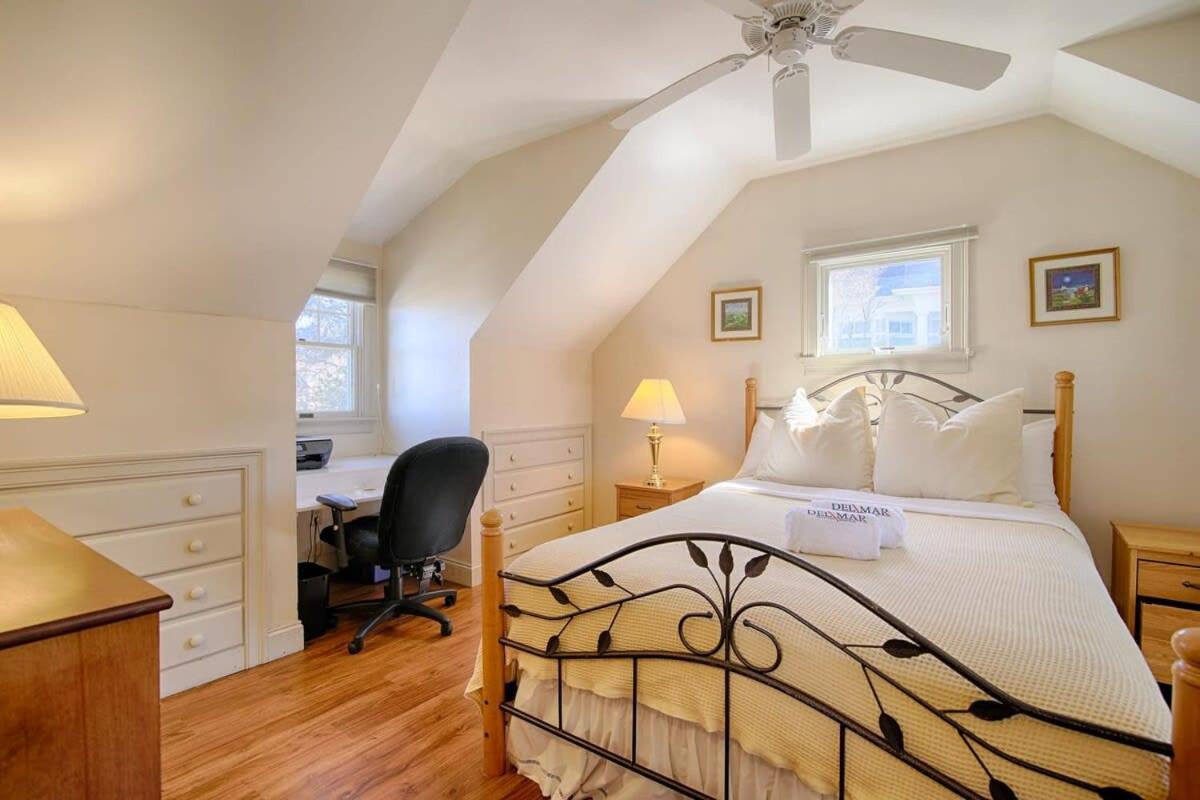 Walk To Main St And Oyster Pond In Holiday home Chatham