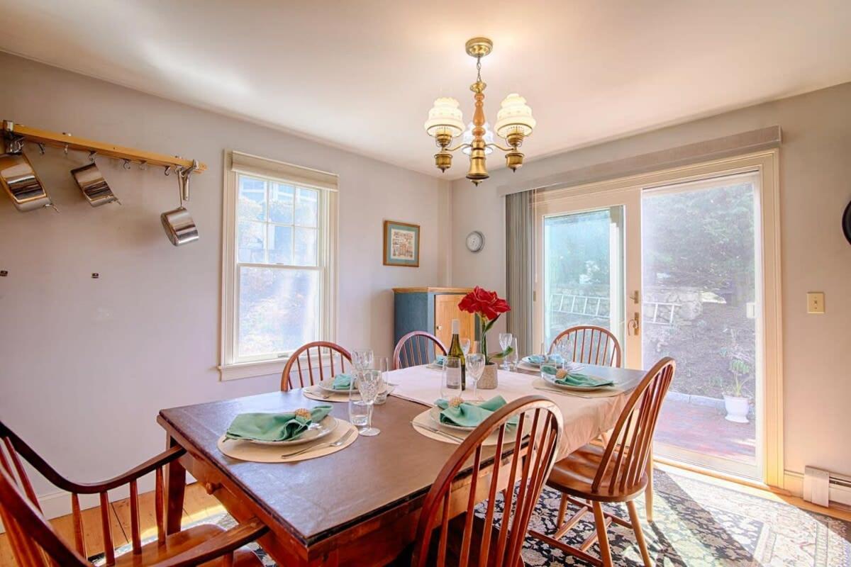 Walk To Main St And Oyster Pond In Holiday home Chatham