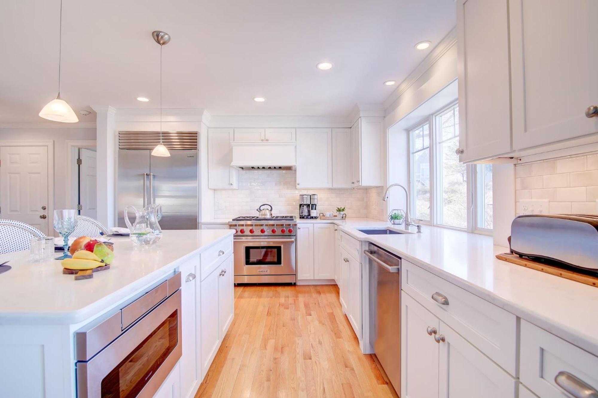 Walk To Oyster Pond And Main Street Holiday home Chatham