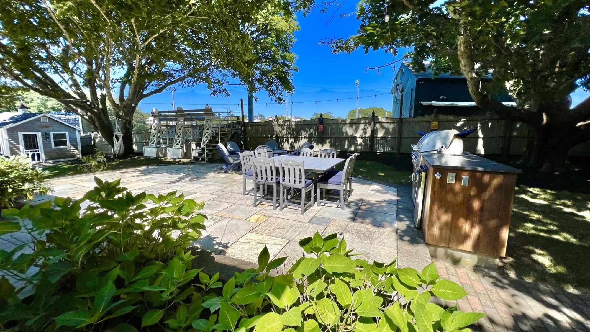 Holiday home Downtown Walk To Amenities: 4 Bedroom+ Chatham