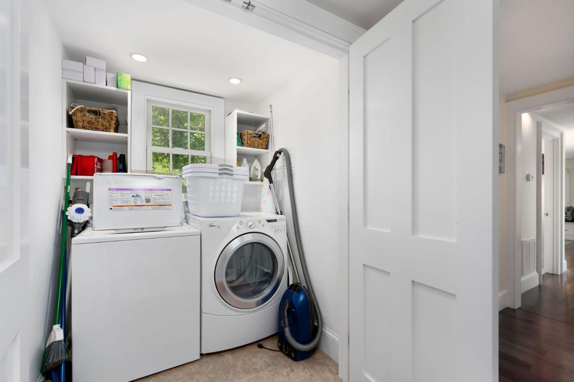 14 Hallet Lane Cape Cod - - Simeon *
