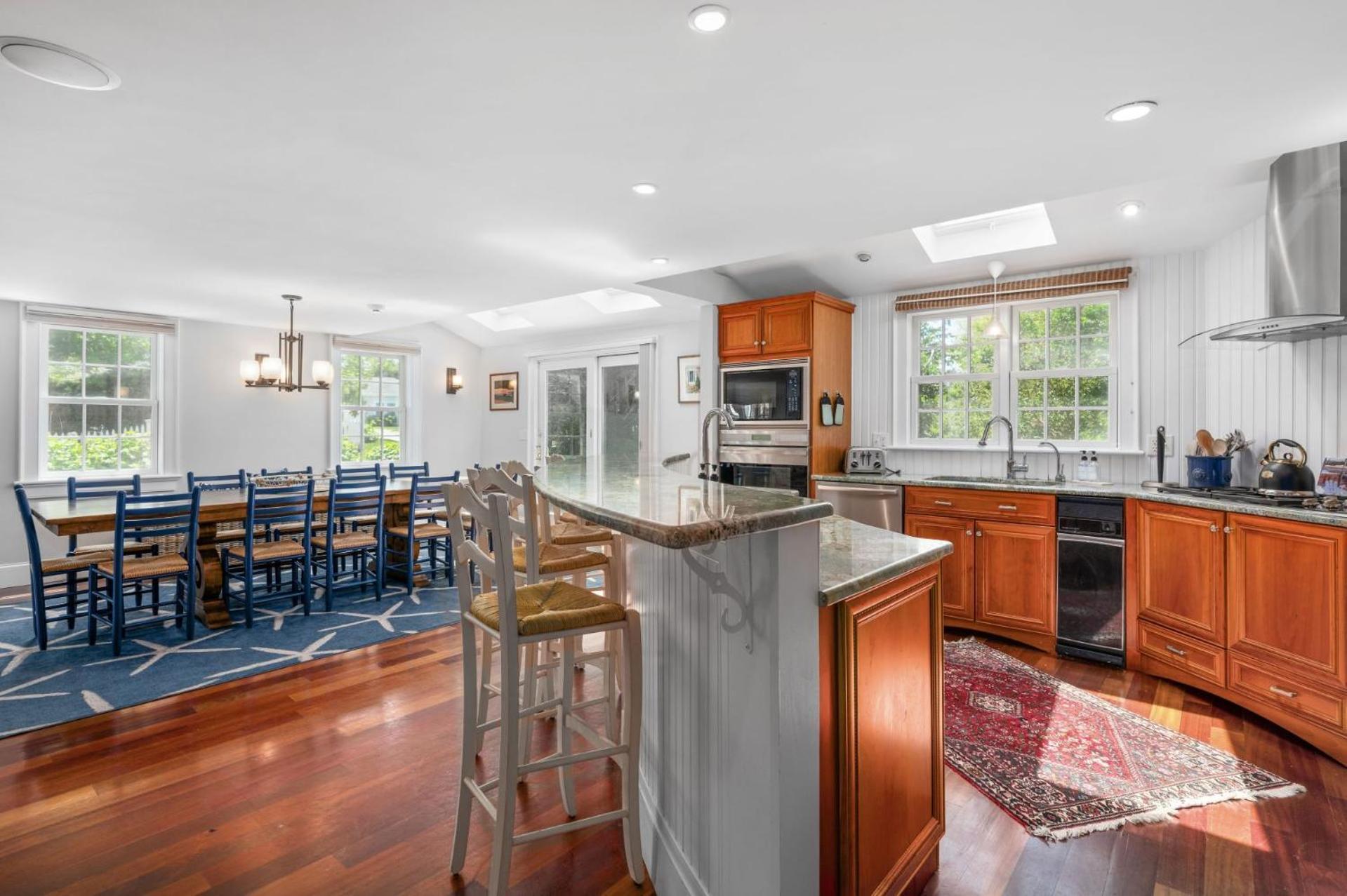 14 Hallet Lane Cape Cod - - Simeon * Chatham