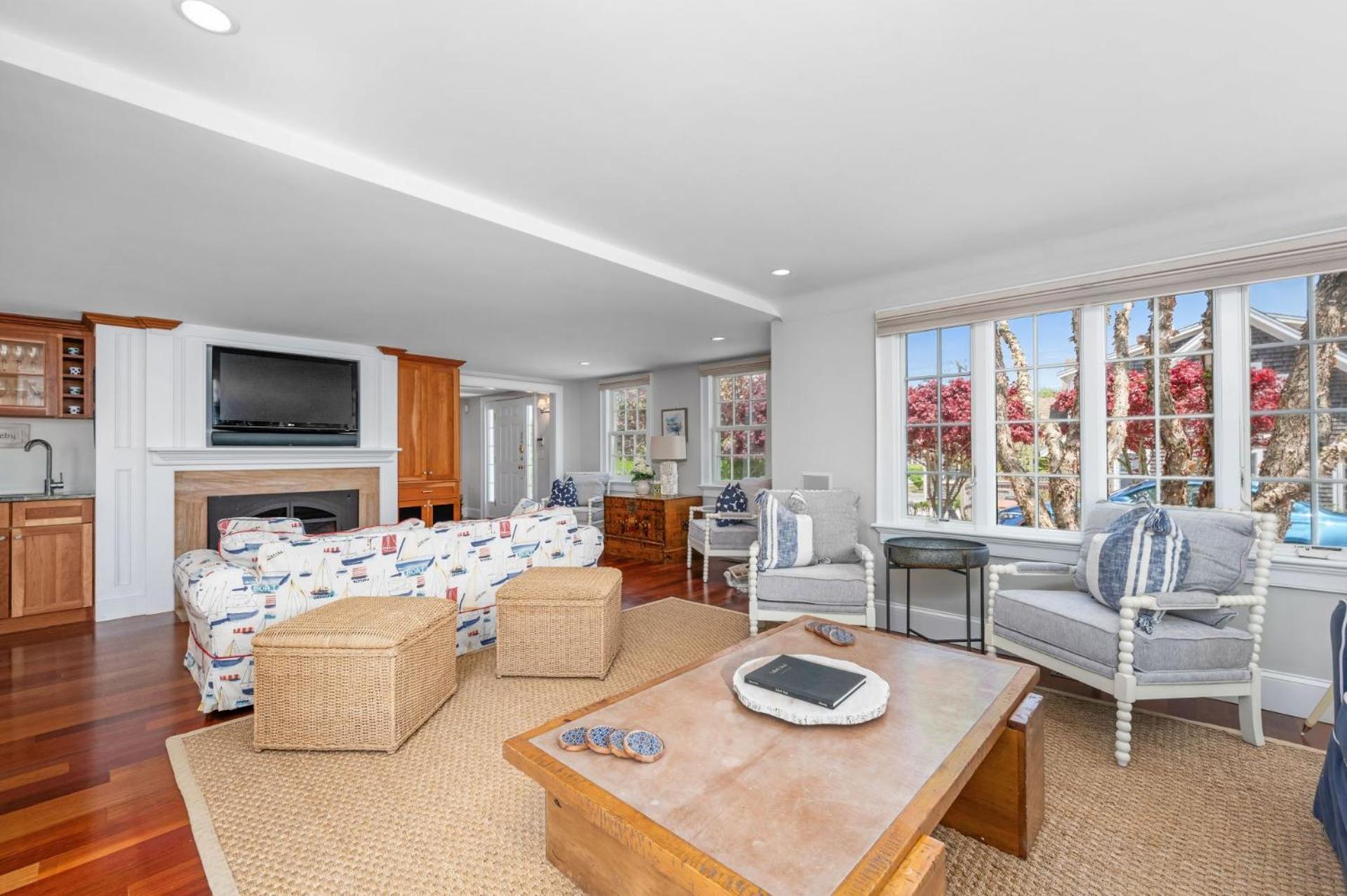 14 Hallet Lane Cape Cod - - Simeon