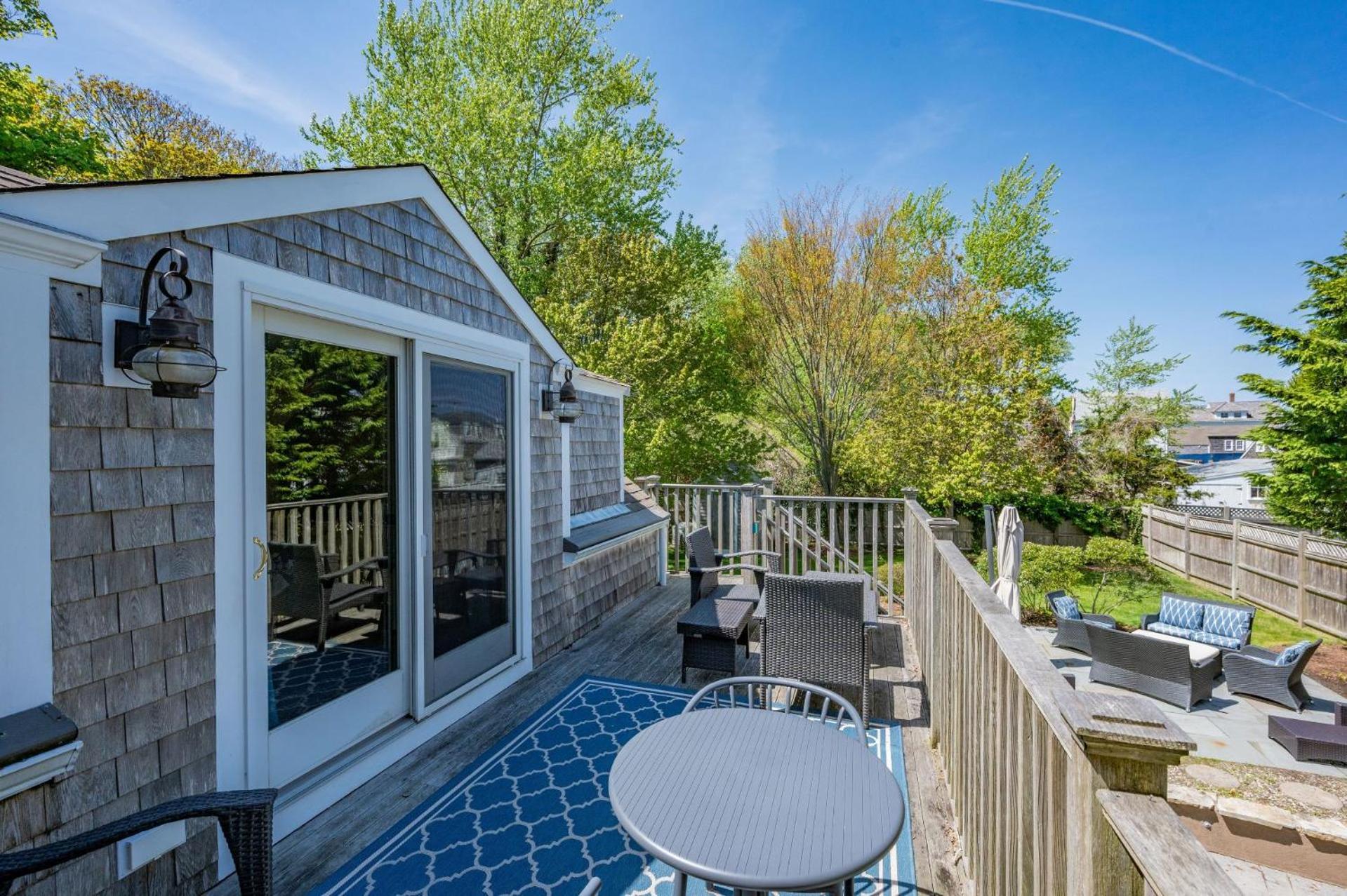 14 Hallet Lane Cape Cod - - Simeon Chatham