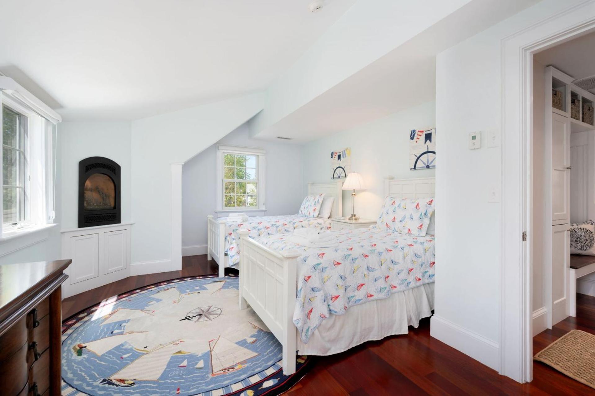 14 Hallet Lane Cape Cod - - Simeon