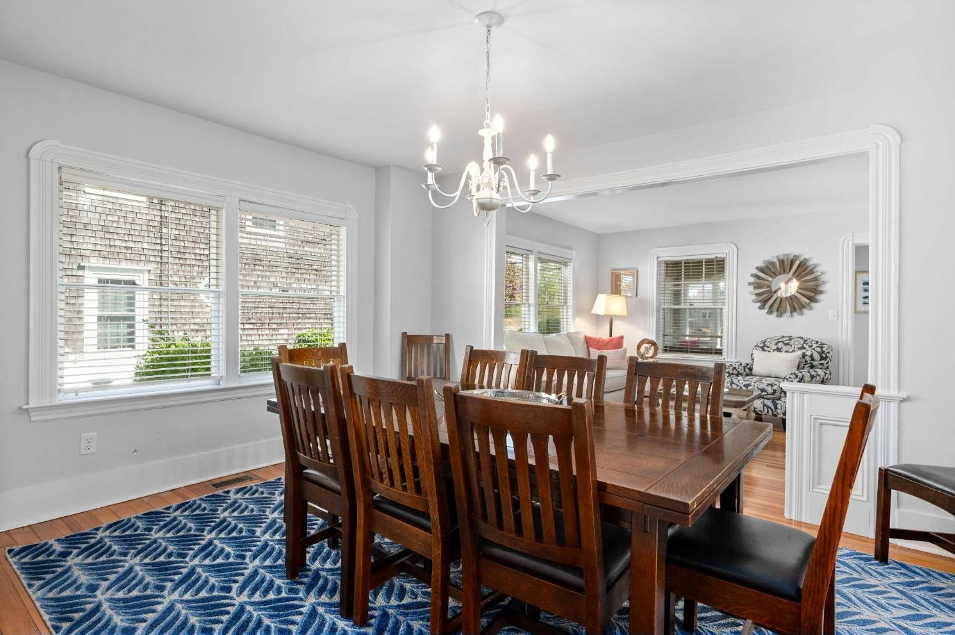 388 Main Street Cape Cod - - The Priscilla House *