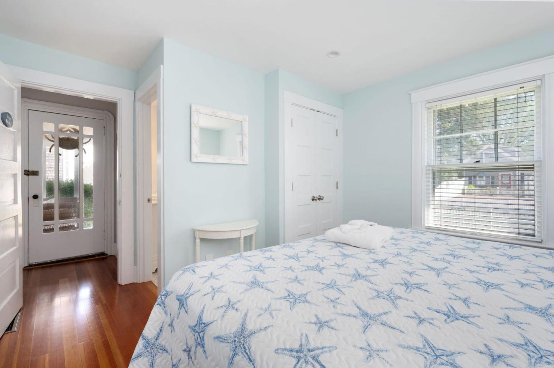 388 Main Street Cape Cod - - The Priscilla House * Chatham