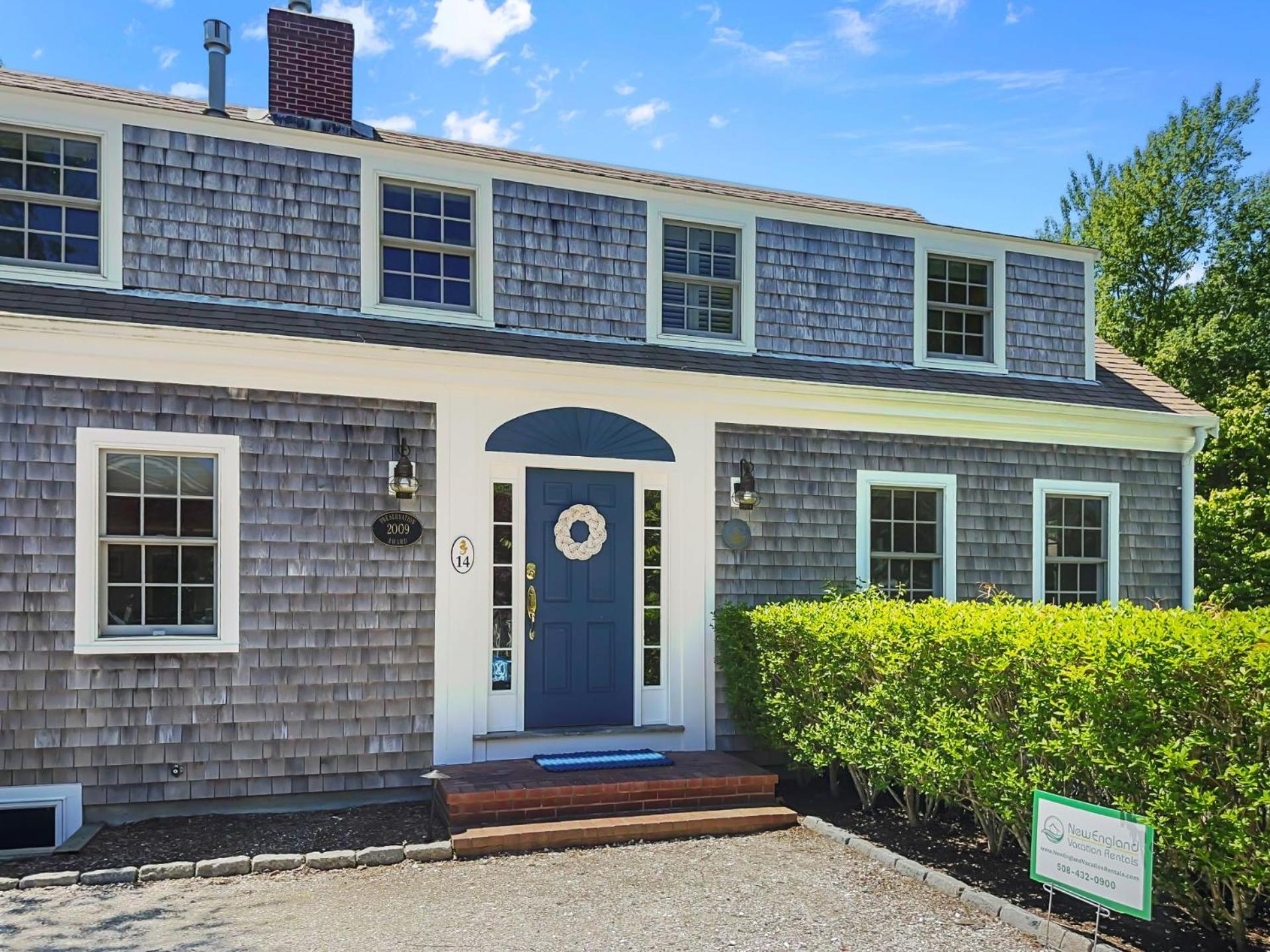 14 Hallet Lane Cape Cod - - Simeon *