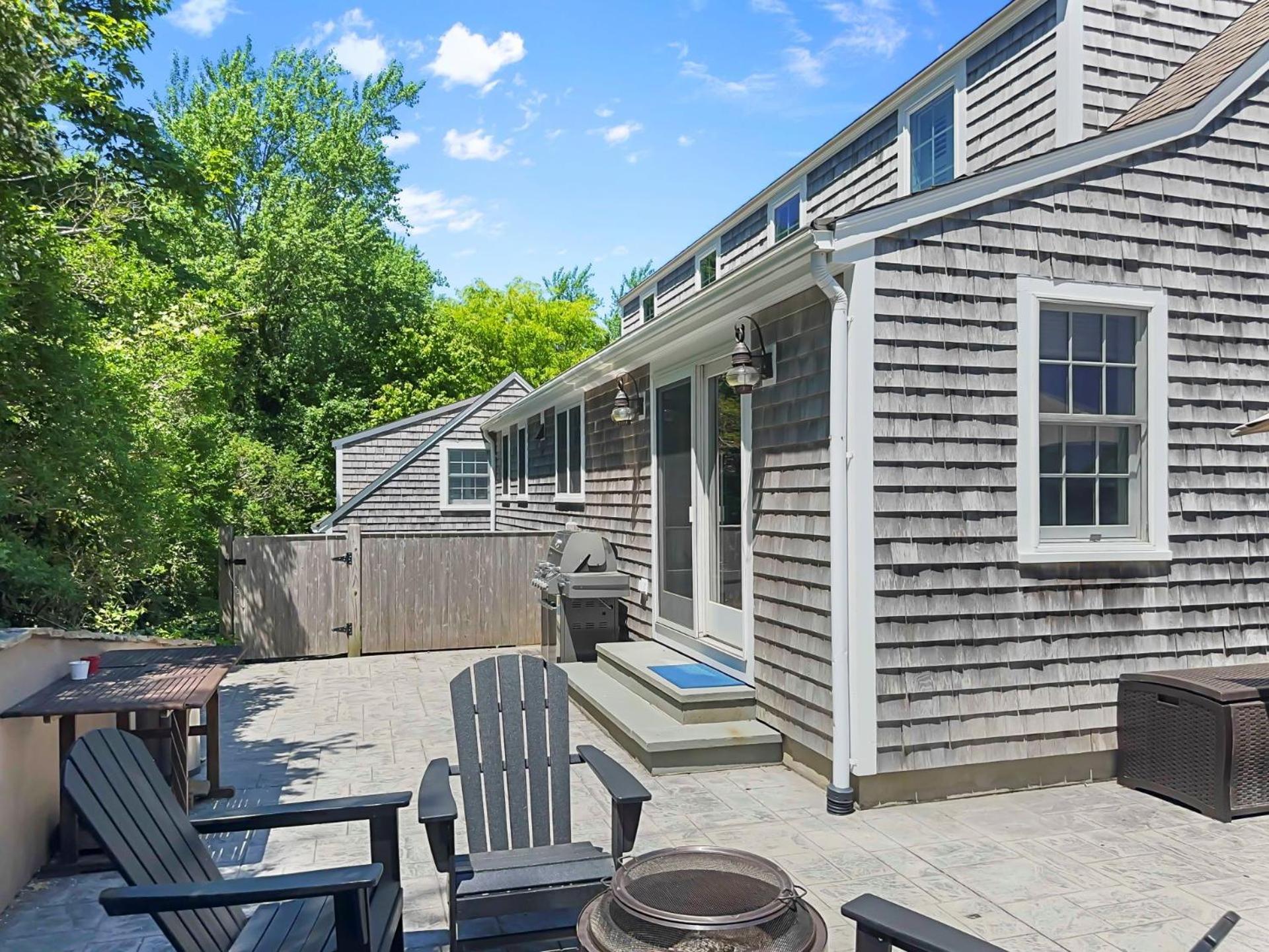14 Hallet Lane Cape Cod - - Simeon *