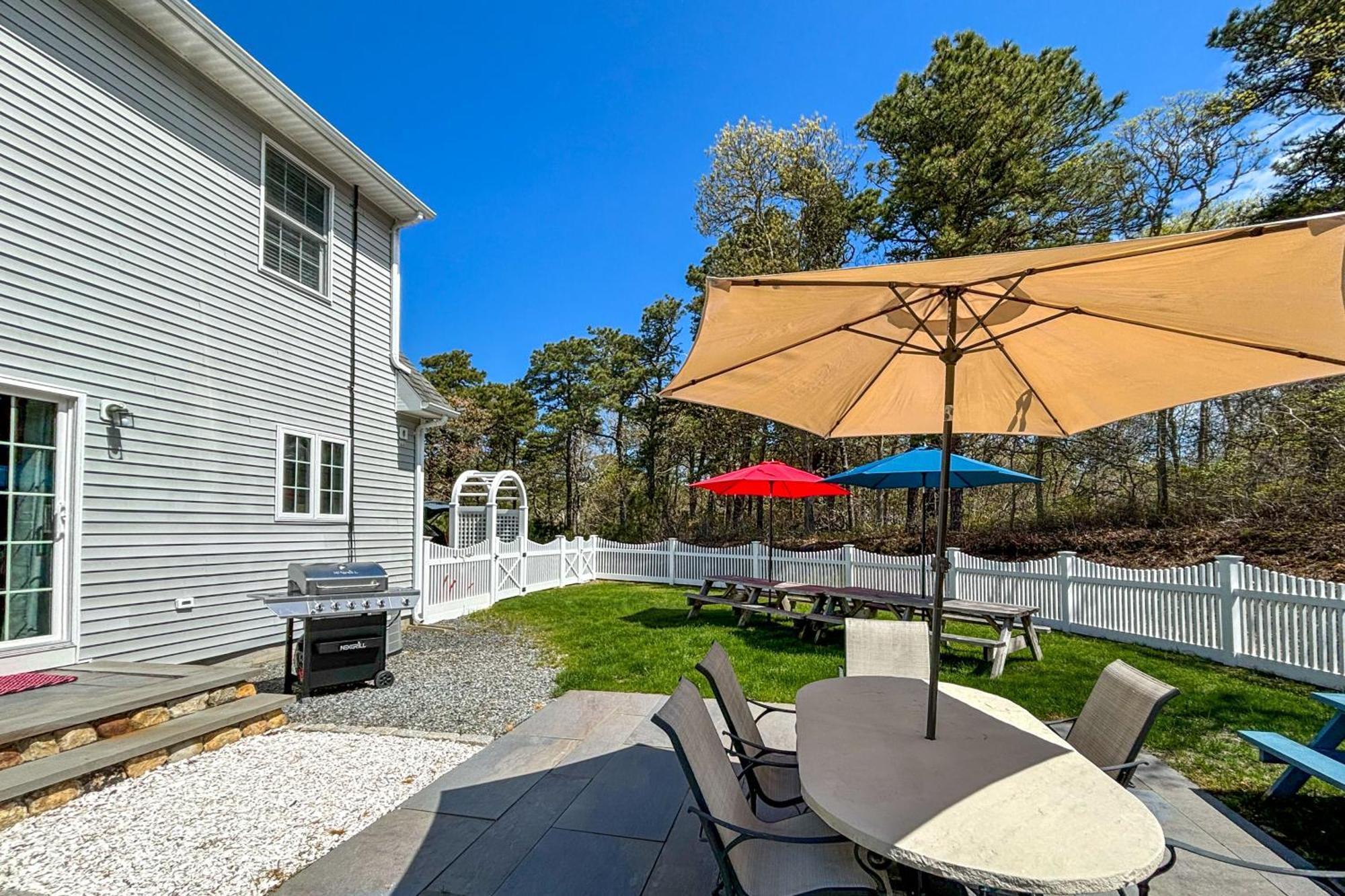 Holiday home 1 Mi To With Fire Pit And Bbq In Cape Cod! Chatham