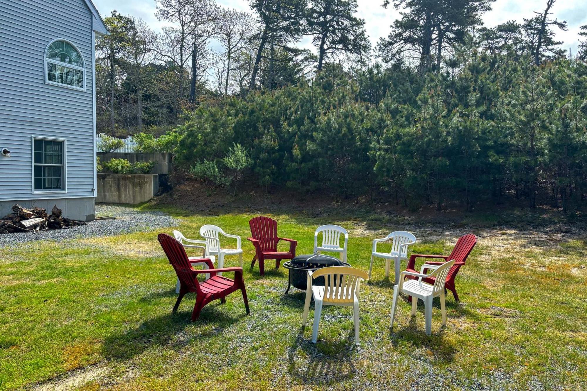 Holiday home 1 Mi To With Fire Pit And Bbq In Cape Cod! *