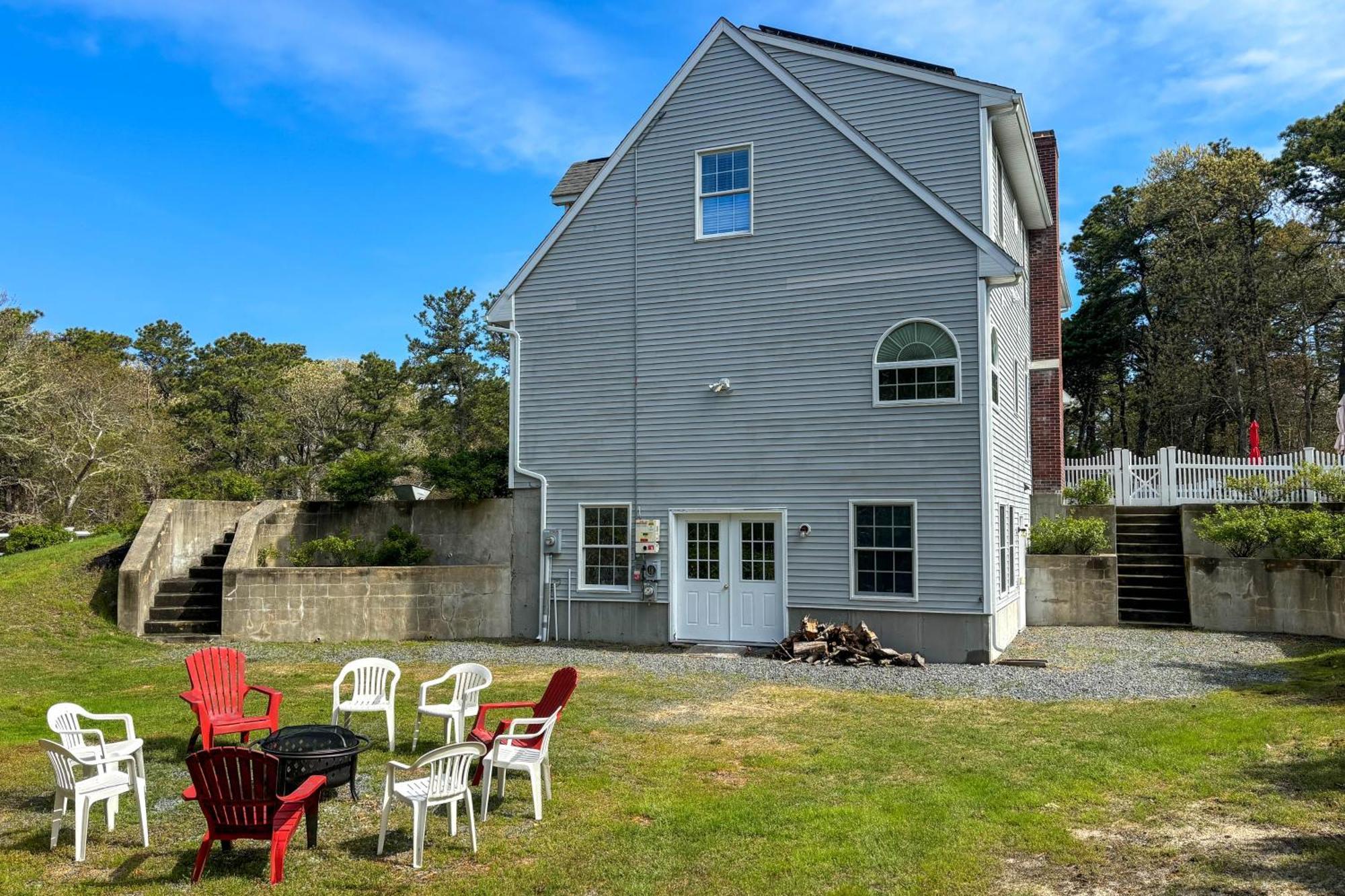 Holiday home 1 Mi To With Fire Pit And Bbq In Cape Cod! Chatham
