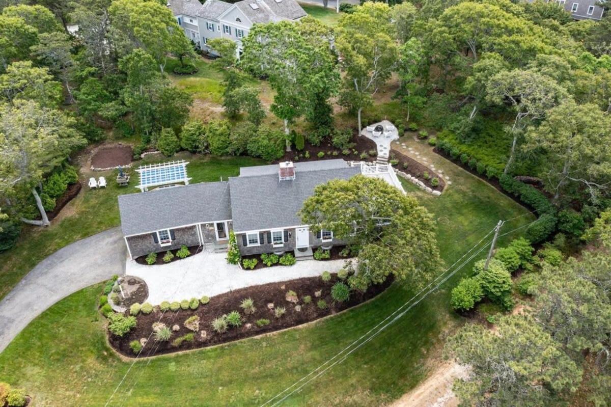 Roof Deck, Walk To Forest Beach, Fire Pit! Holiday home *