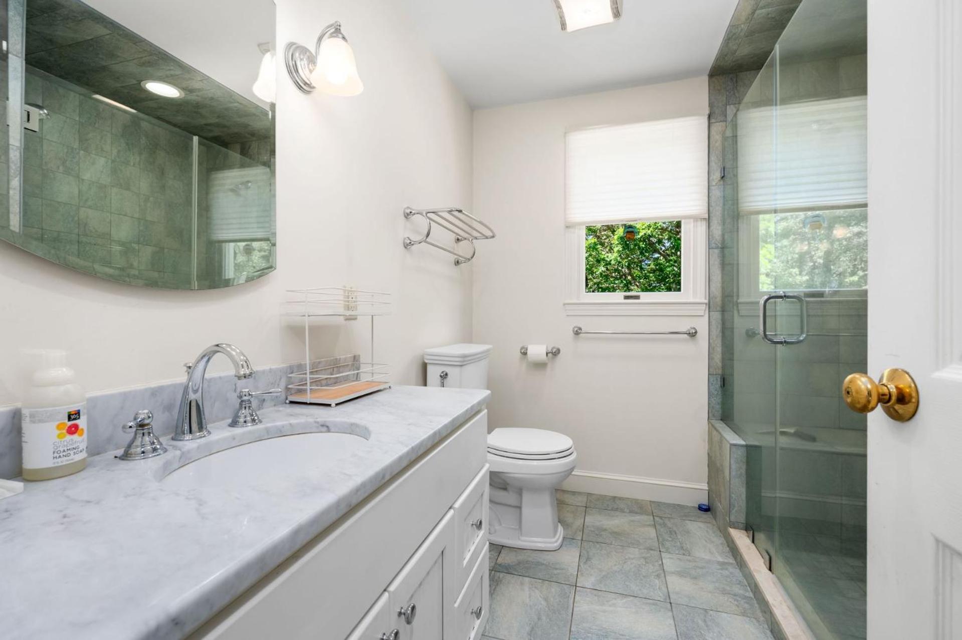 18 Bearberry Lane South - Rhododendron