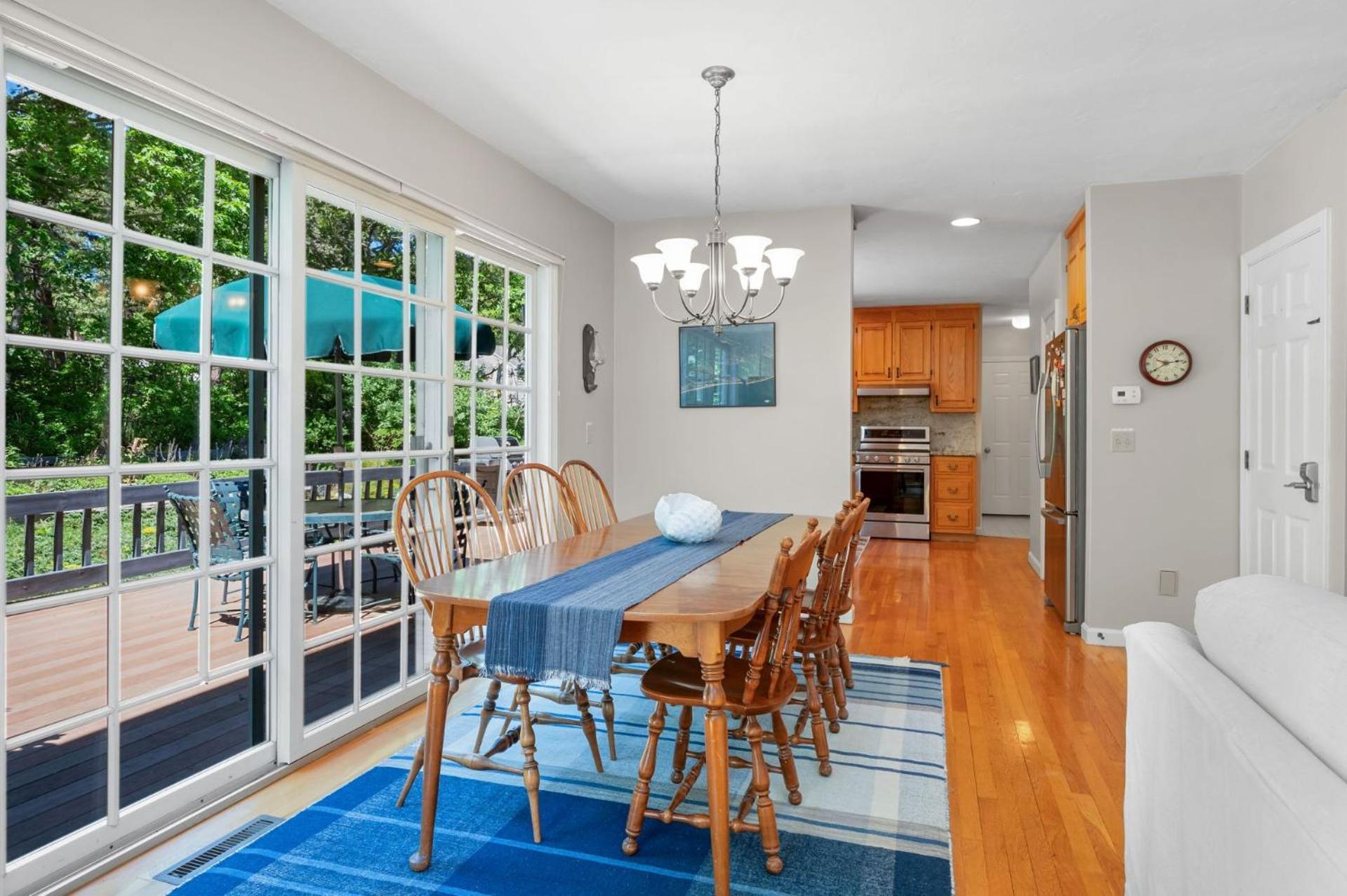 18 Bearberry Lane South - Rhododendron *
