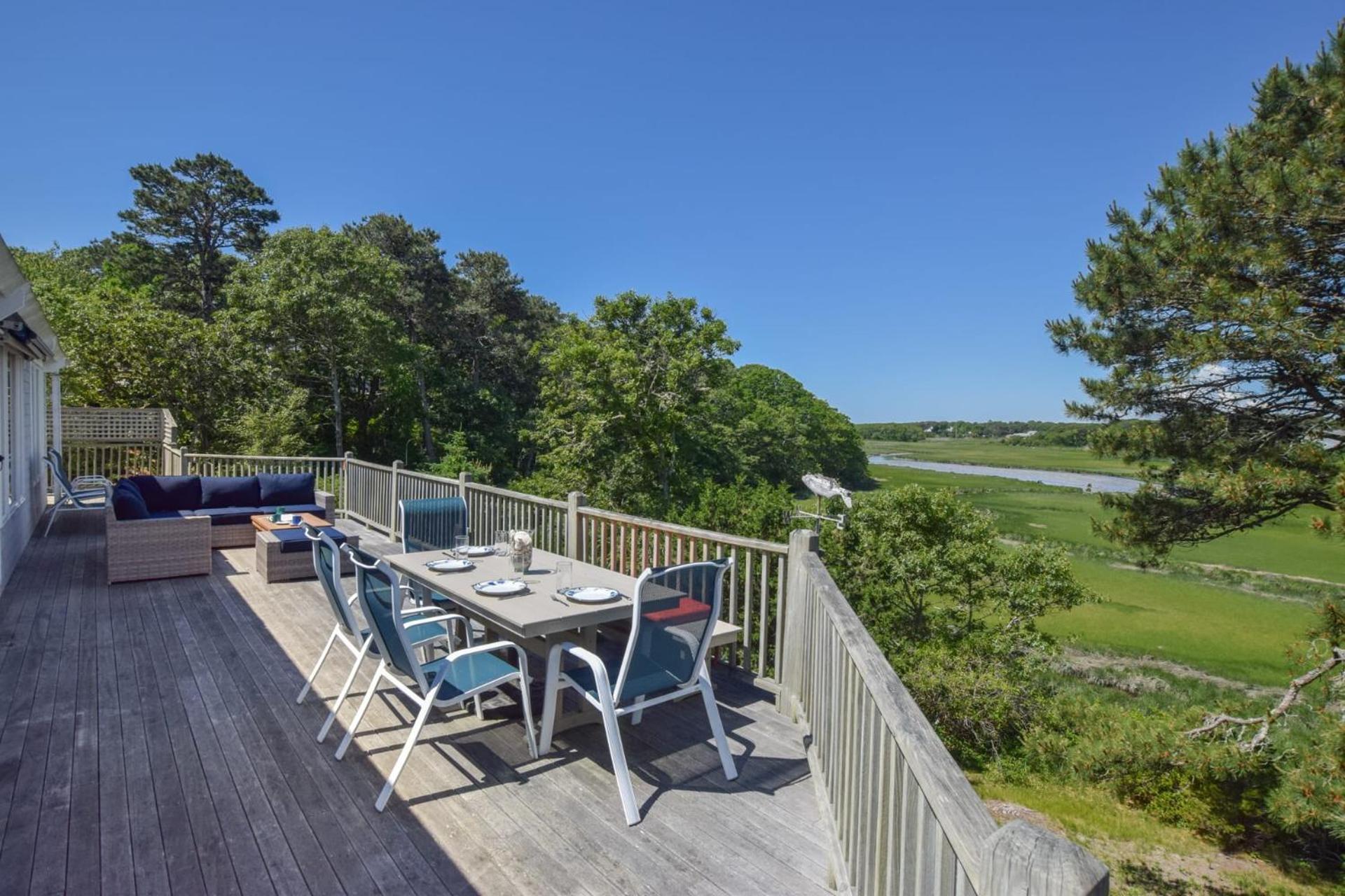 Stunning Marsh Views Near Pleasant Street *