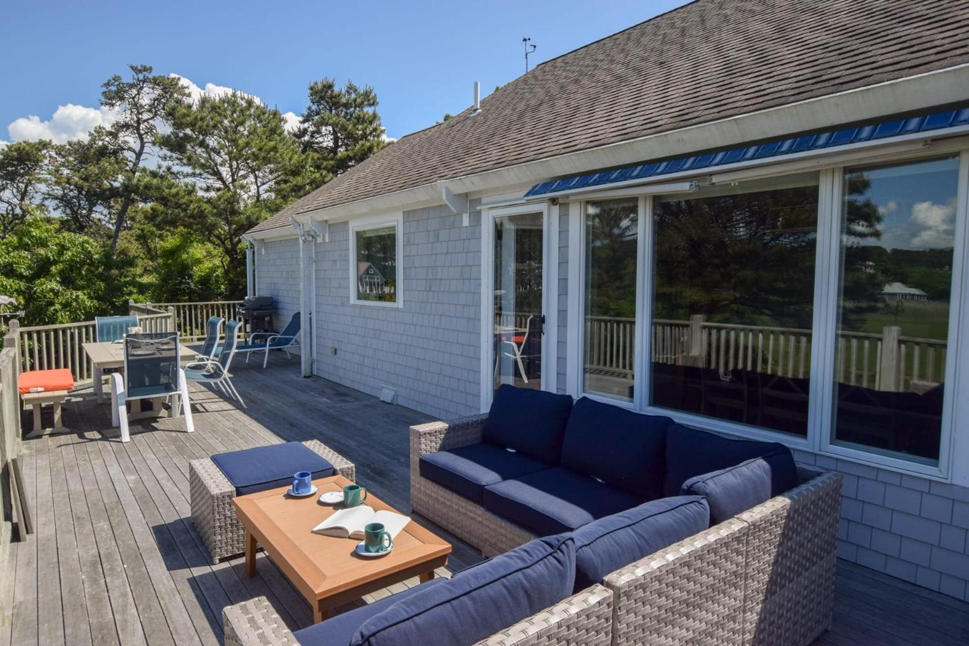 Stunning Marsh Views Near Pleasant Street Holiday home Chatham