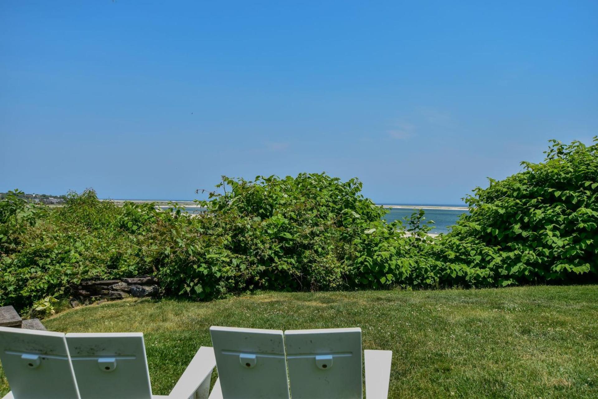 Panoramic Water Views W Private Holiday home