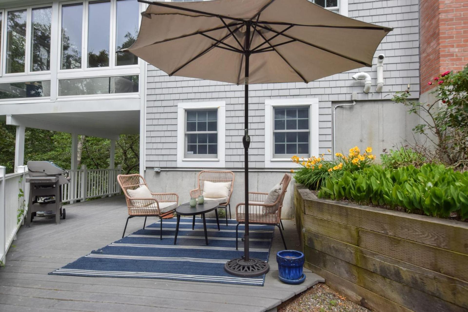 Charming Abode With Sunroom Holiday home Chatham