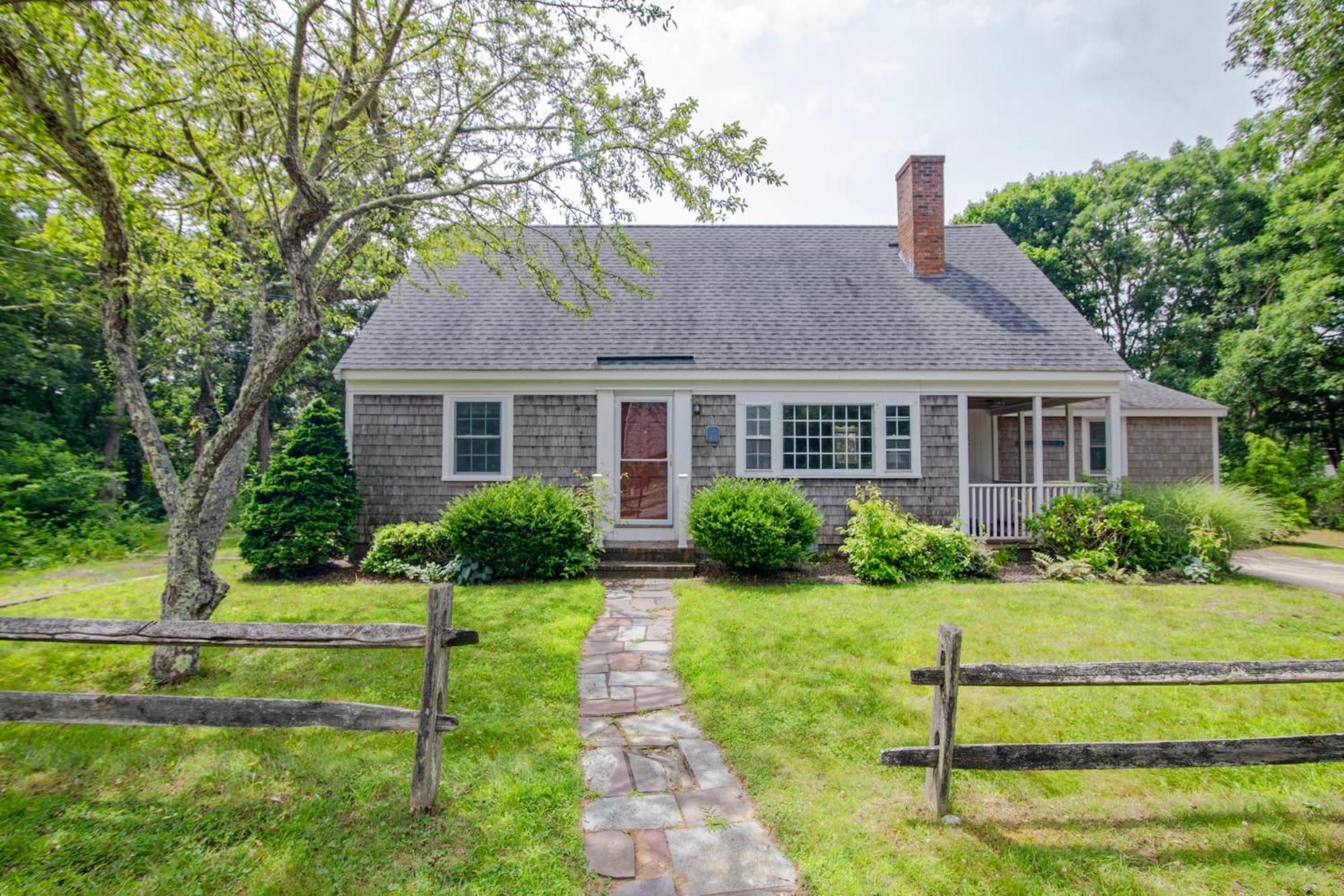 Game Walk To Nantucket Sound Holiday home *