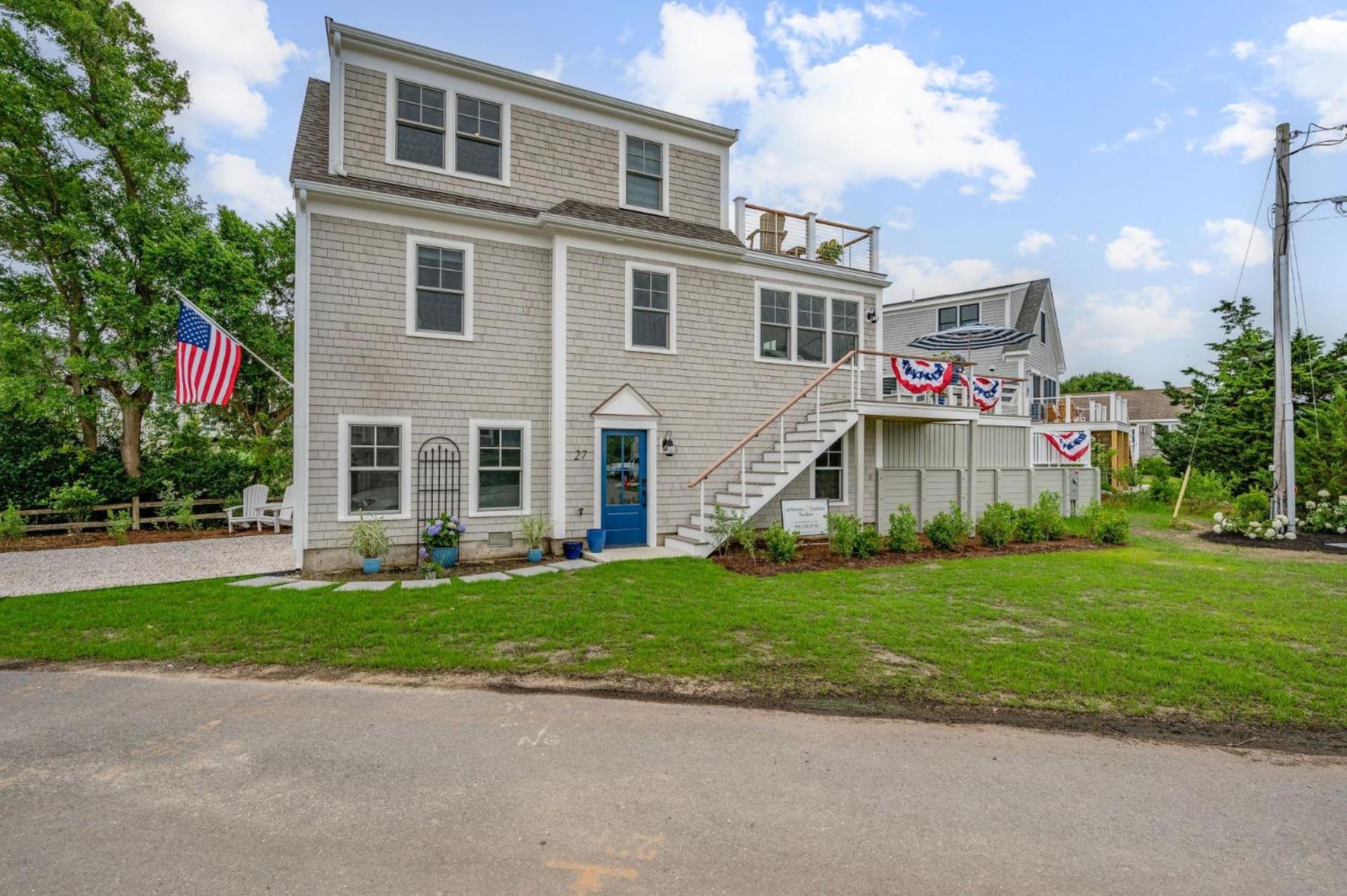 27 Clam Shell Drive - Need A Name * Chatham