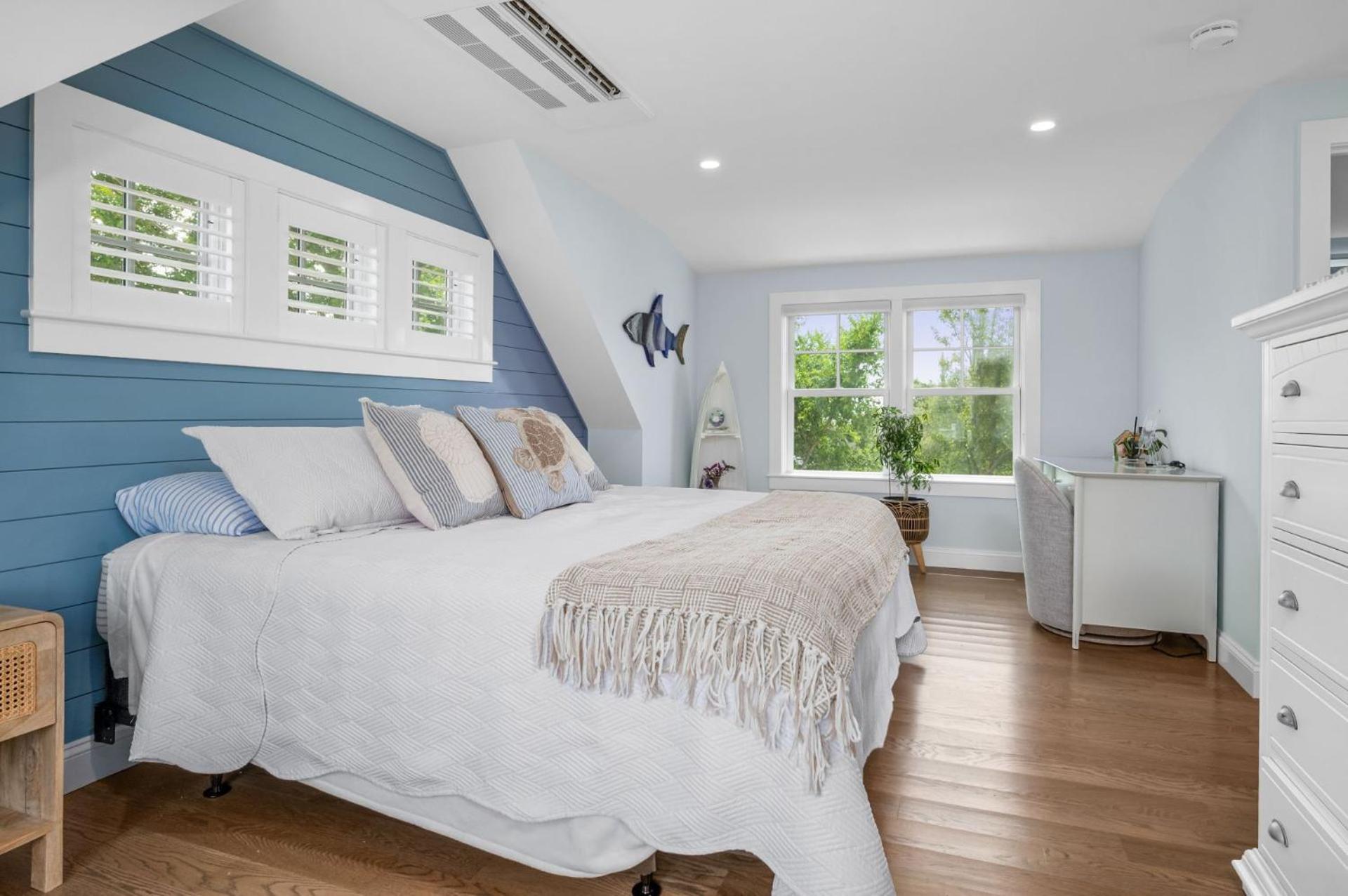 27 Clam Shell Drive - Need A Name