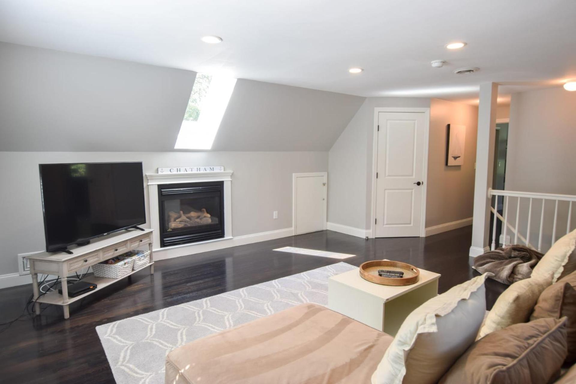 Holiday home Newly Renovated Modern Pond Access Chatham