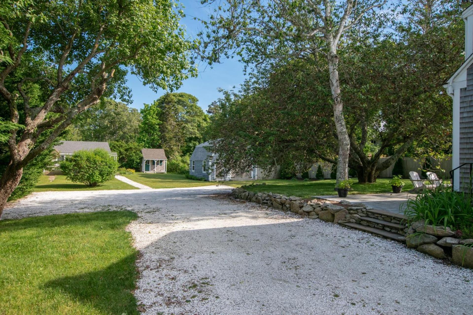 Pristine Multi-family W Barn Game *