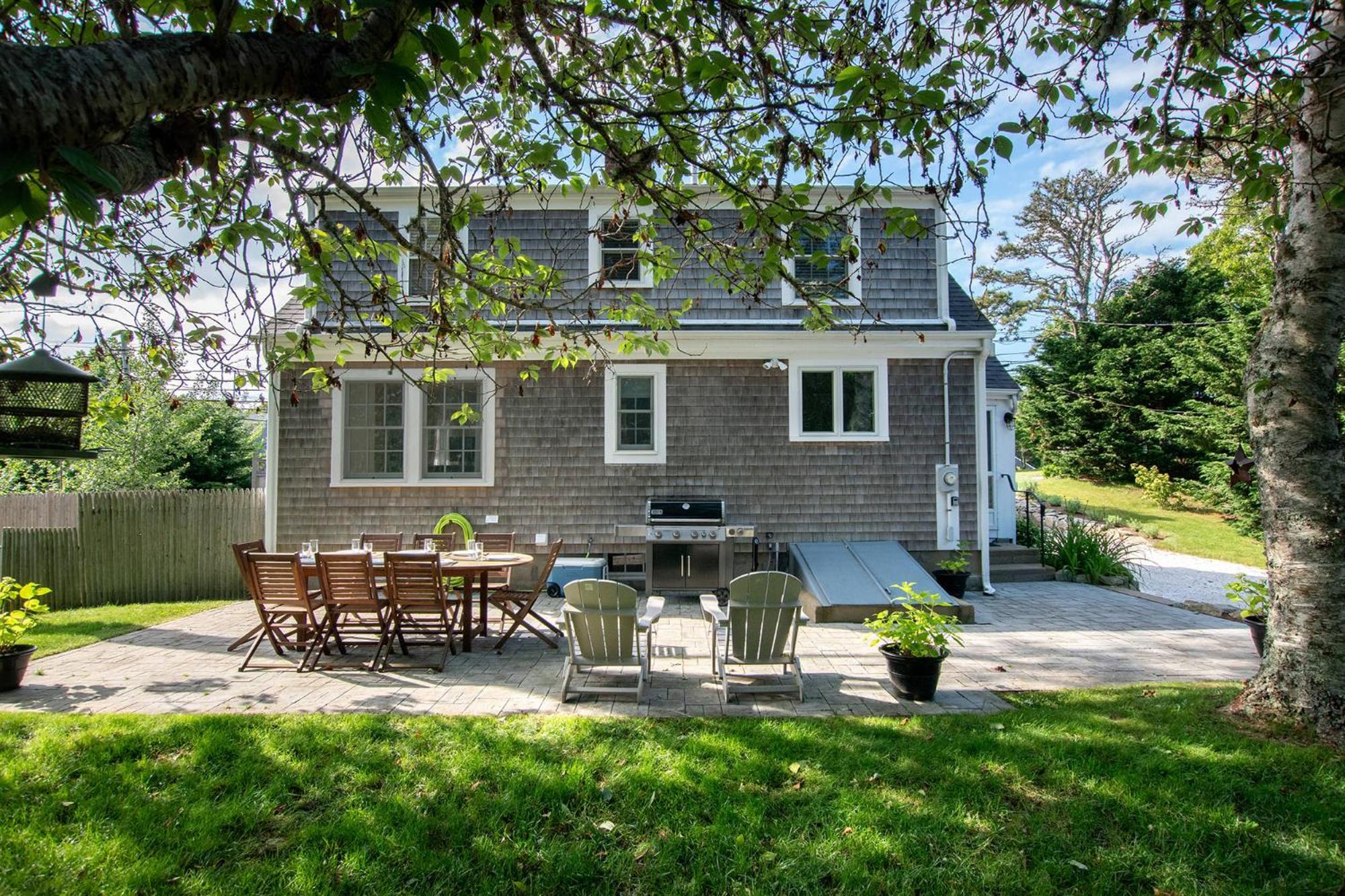 Holiday home Pristine Multi-family W Barn Game Chatham