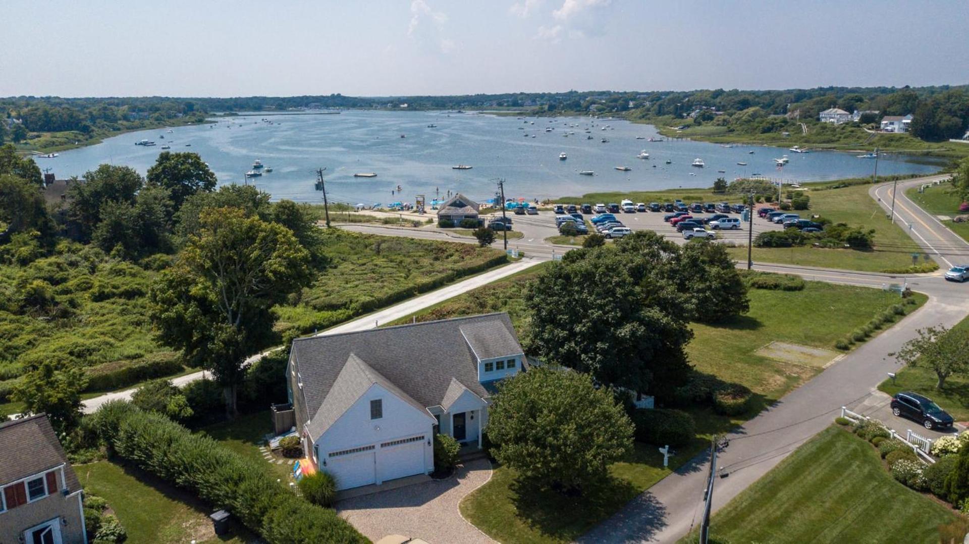 Holiday home Walk To Oyster Pond And Main Street Chatham