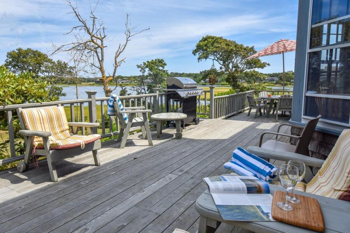 Stunning Water Views 2 Decks By Chatham