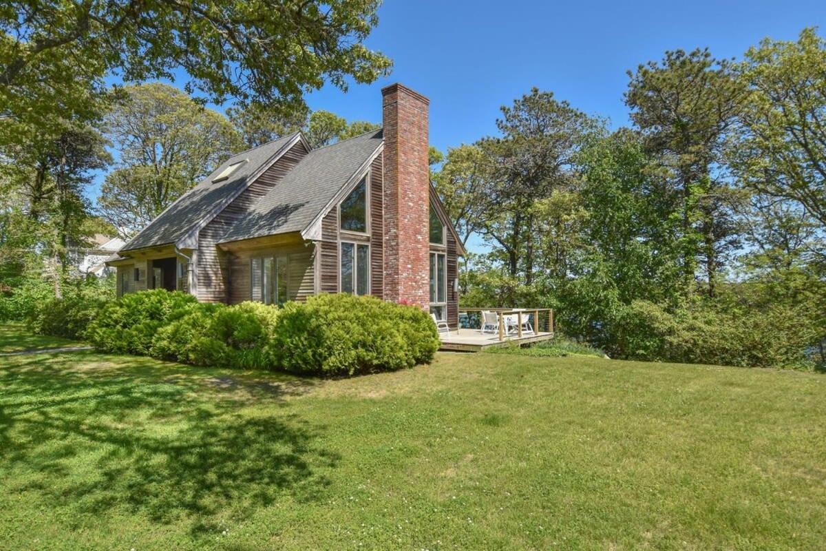 Waterfront On Pond W Private Holiday home *