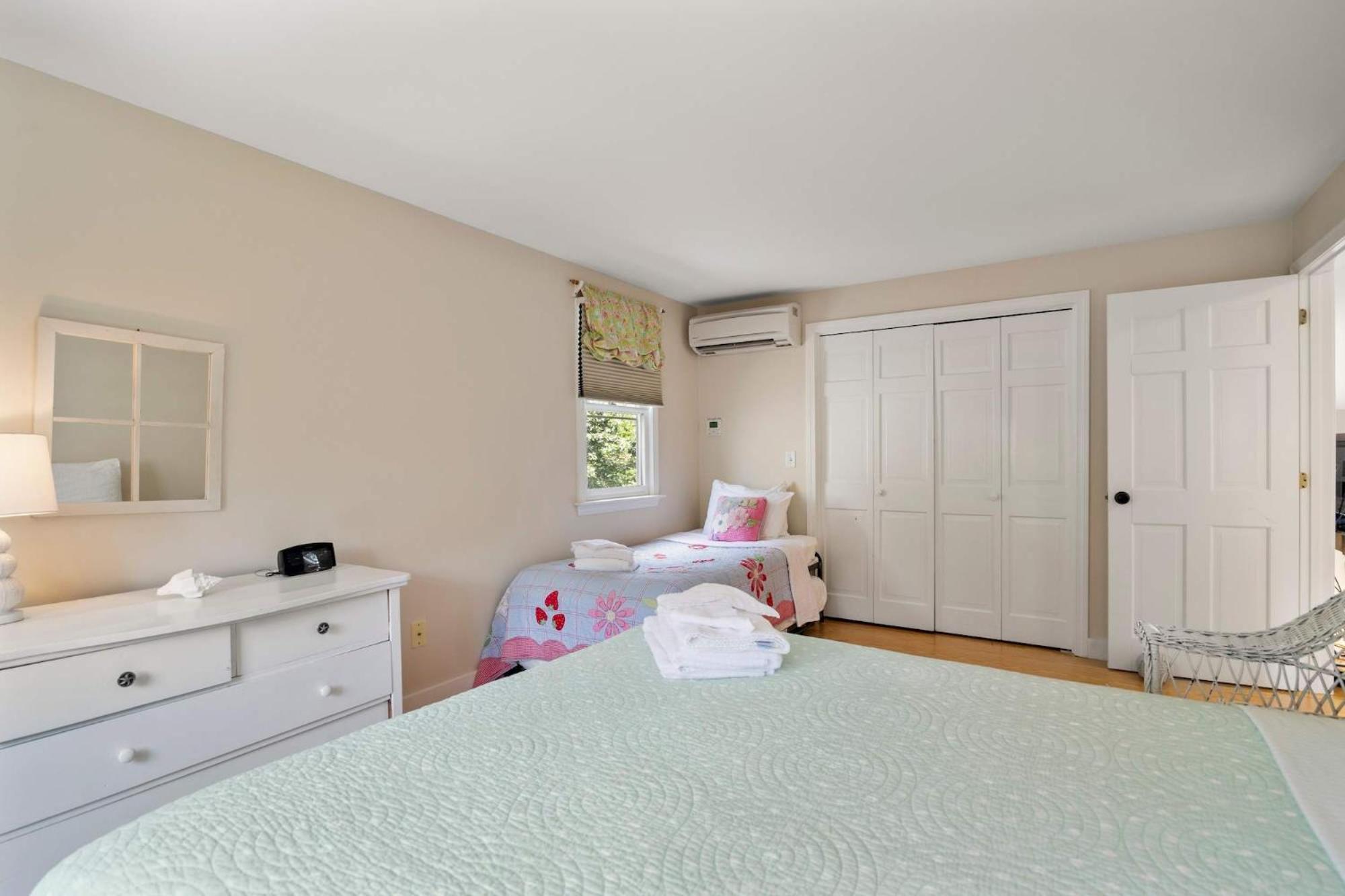 Great Location Outdoor Space Dog Friendly Chatham
