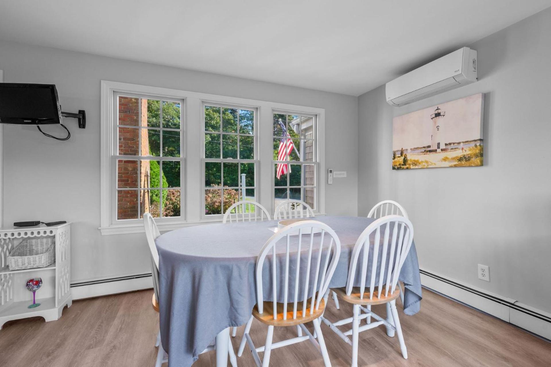 13 Monomoy Circle Cape Cod - - Breakaway *