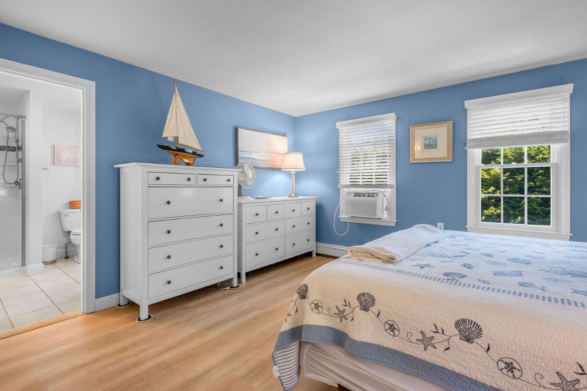 13 Monomoy Circle Cape Cod - - Breakaway Holiday home *