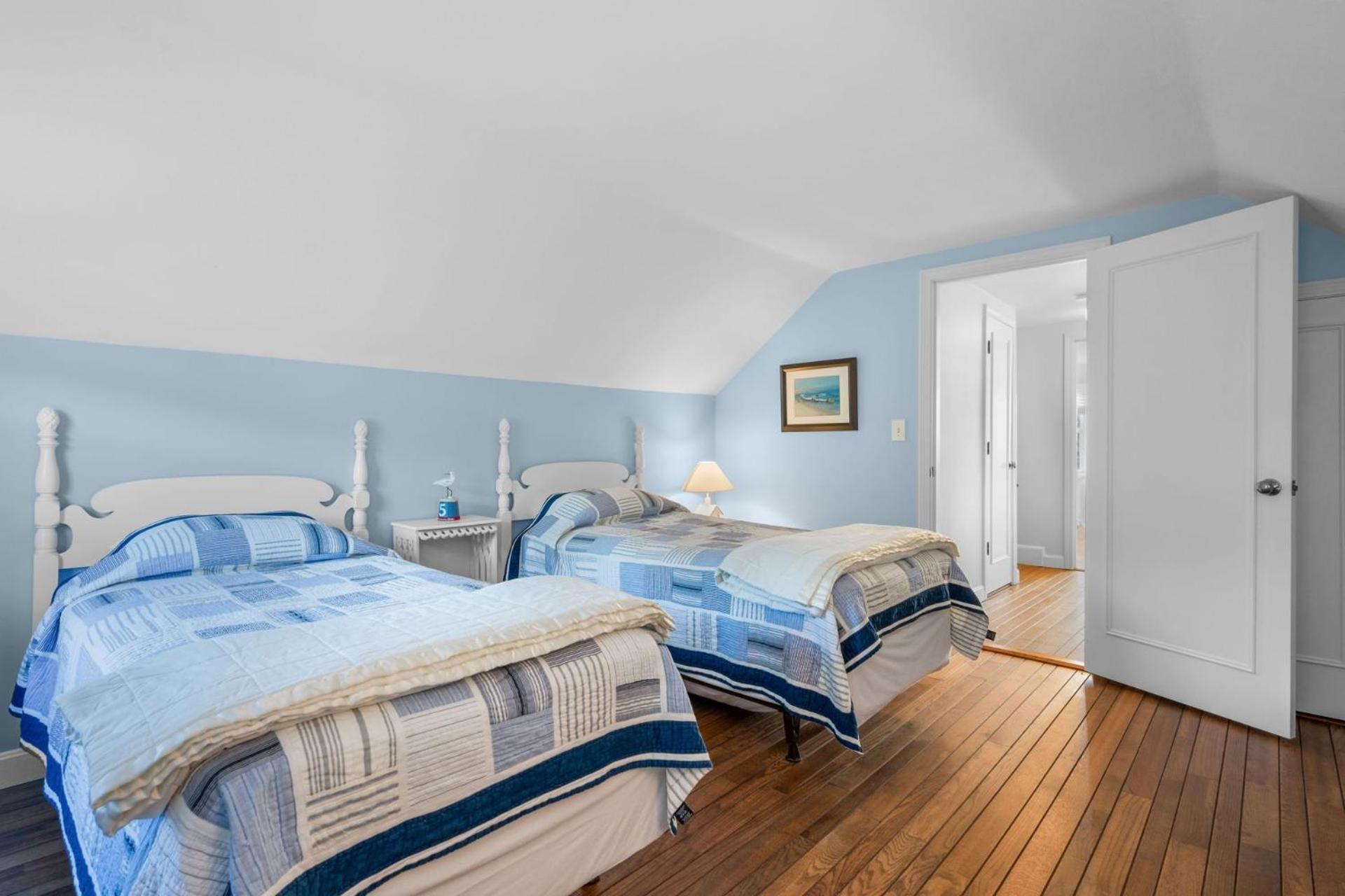 13 Monomoy Circle Cape Cod - - Breakaway Holiday home *