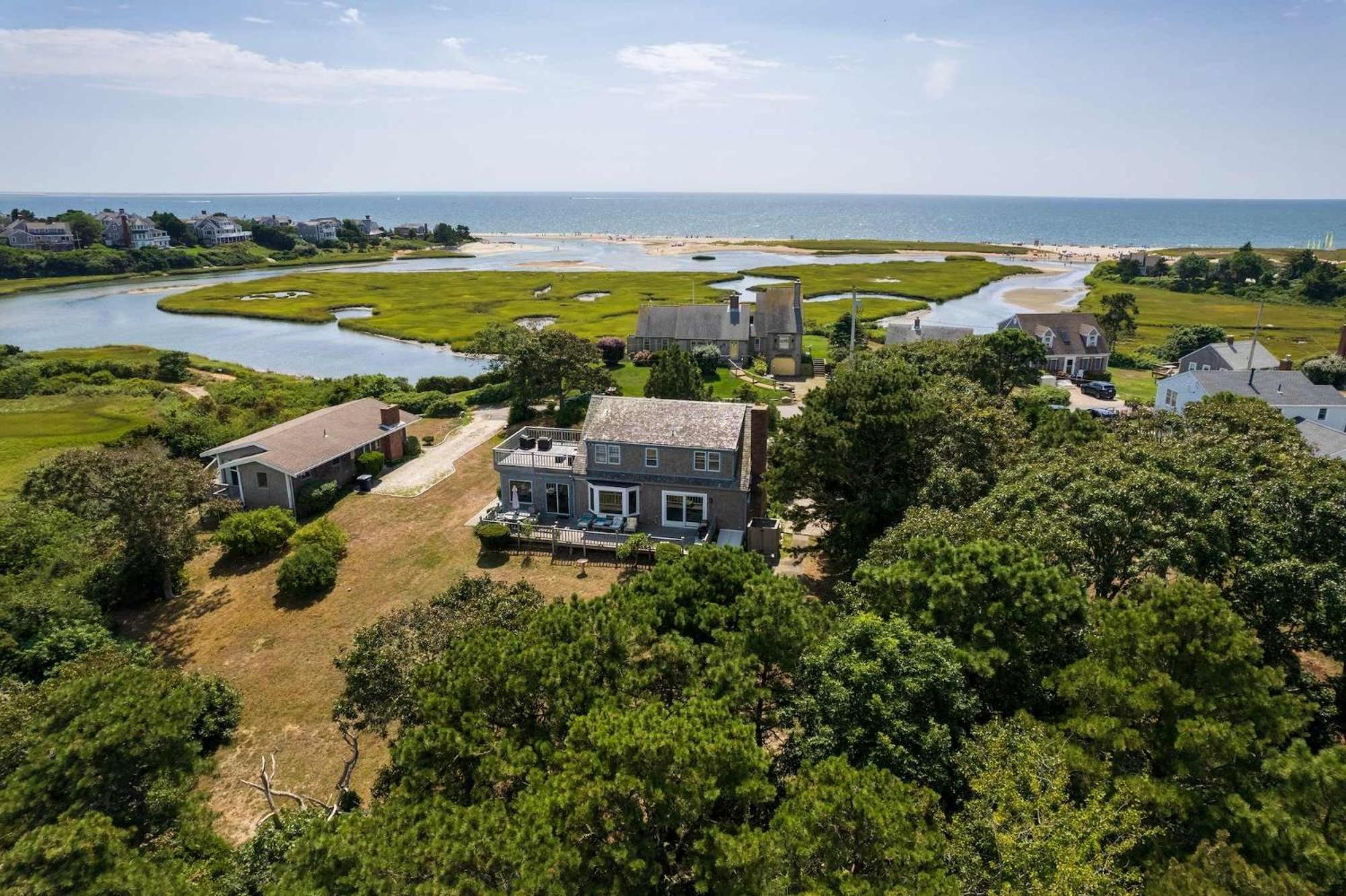 Stunning Water Views 2 Decks By