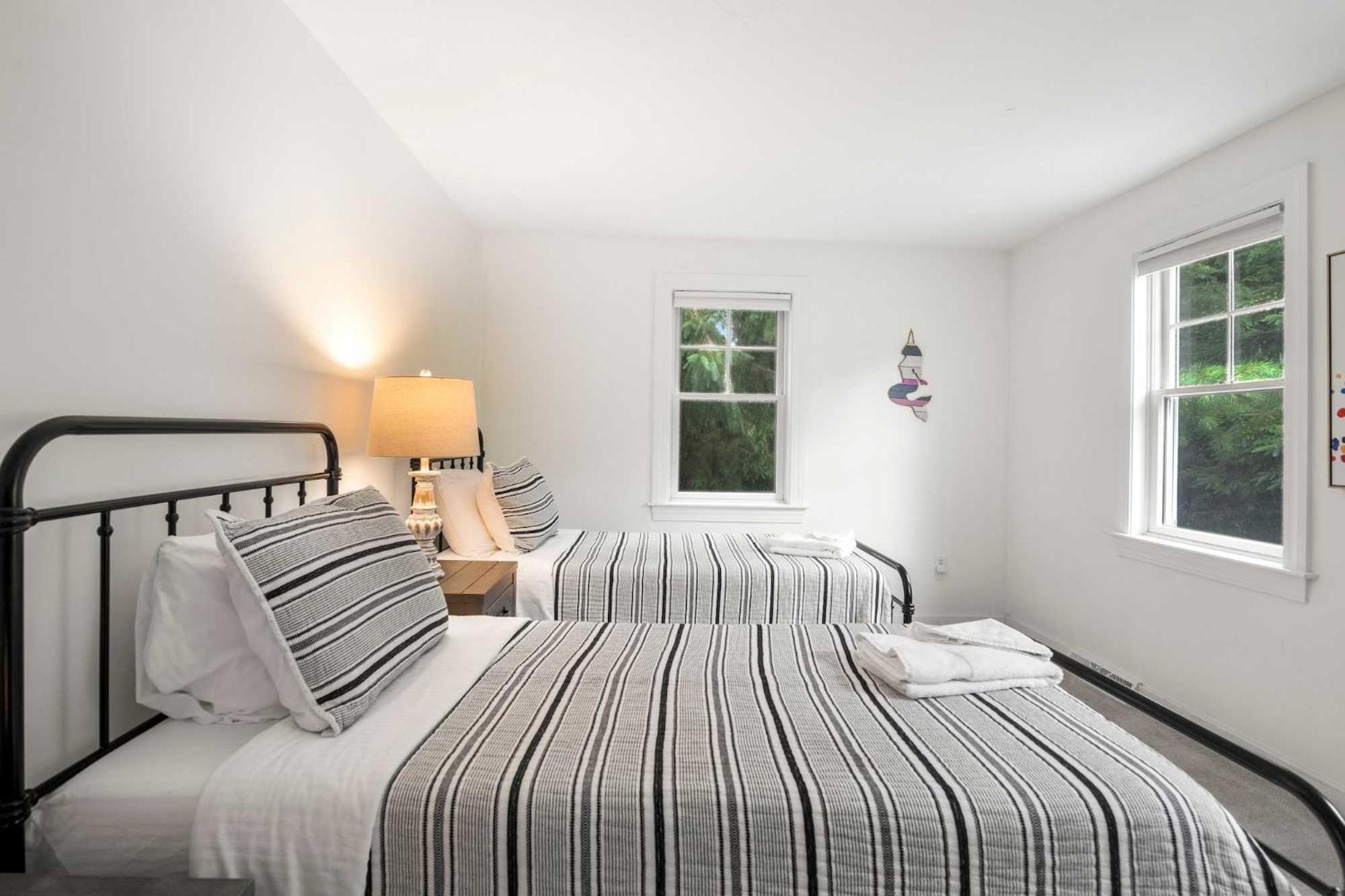 Pond Front W Game Dog Friendly * Chatham