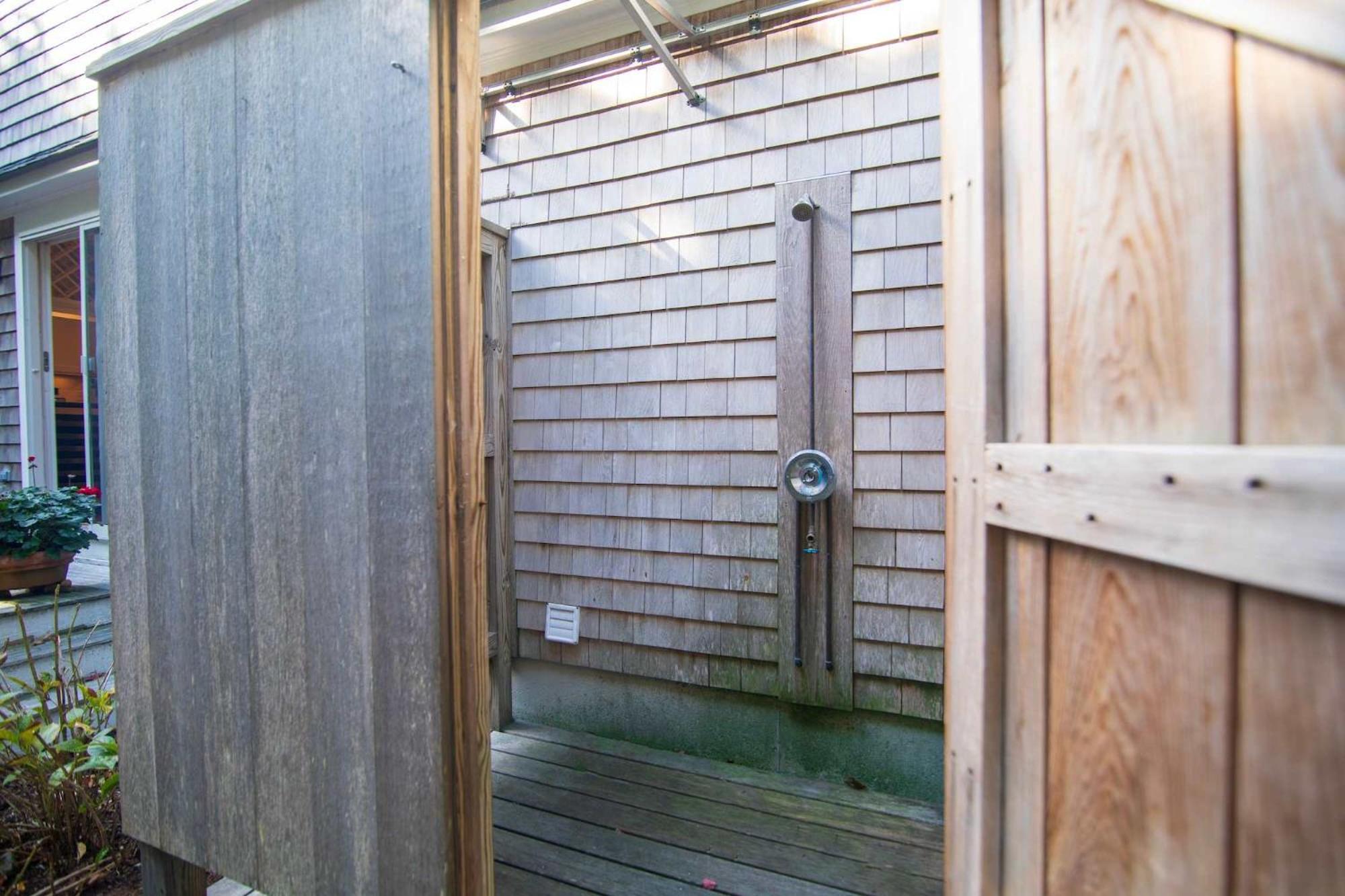 Holiday home Walk To Private Patio And Backyard Chatham