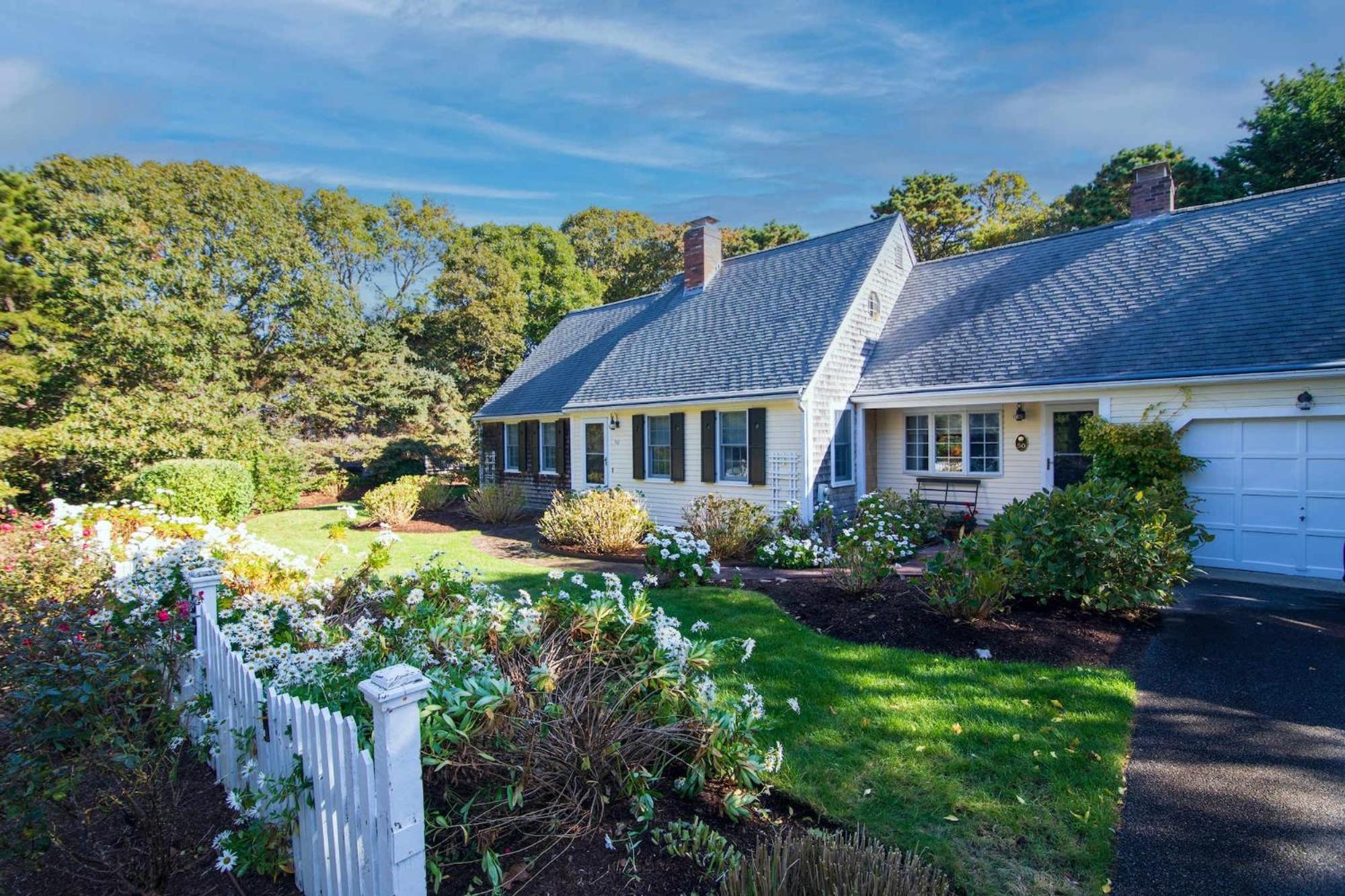 Holiday home Walk To Private Patio And Backyard Chatham