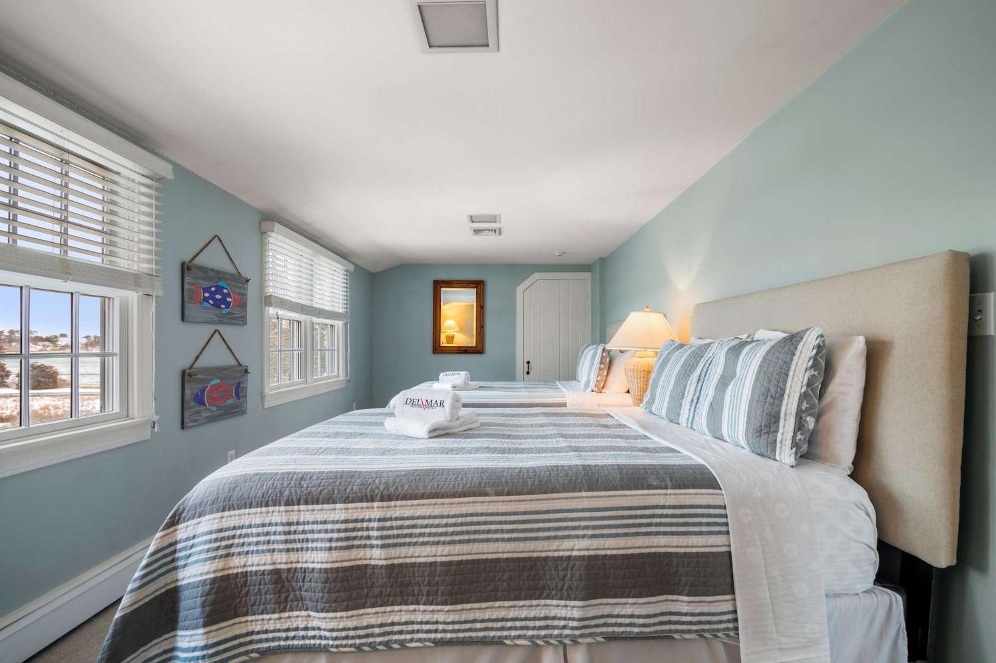 Luxury Waterfront With Game Chatham