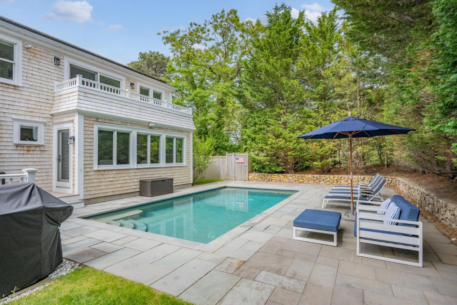 93 Bucks Creek Road Cape Cod - - Coastal Charm *